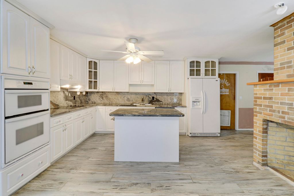 Photo of 12830 165th Road N, Jupiter, FL 33478 (MLS # R11037472)