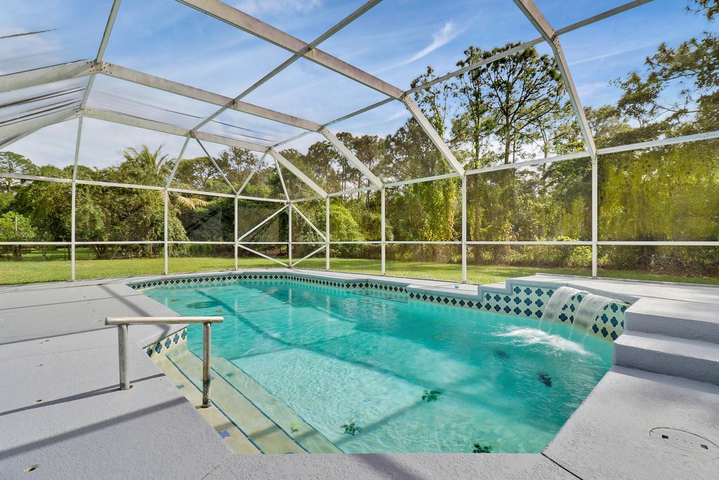 Photo of 12830 165th Road N, Jupiter, FL 33478 (MLS # R11037472)