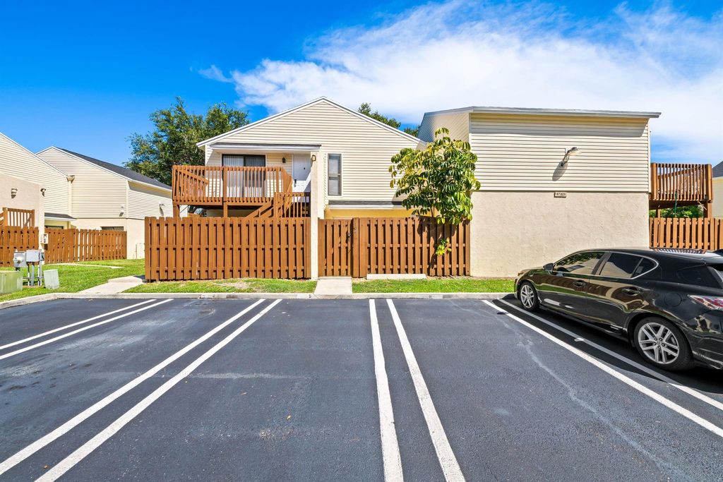 Photo of 631 Executive Center Drive #K104, West Palm Beach, FL 33401 (MLS # R11125774)