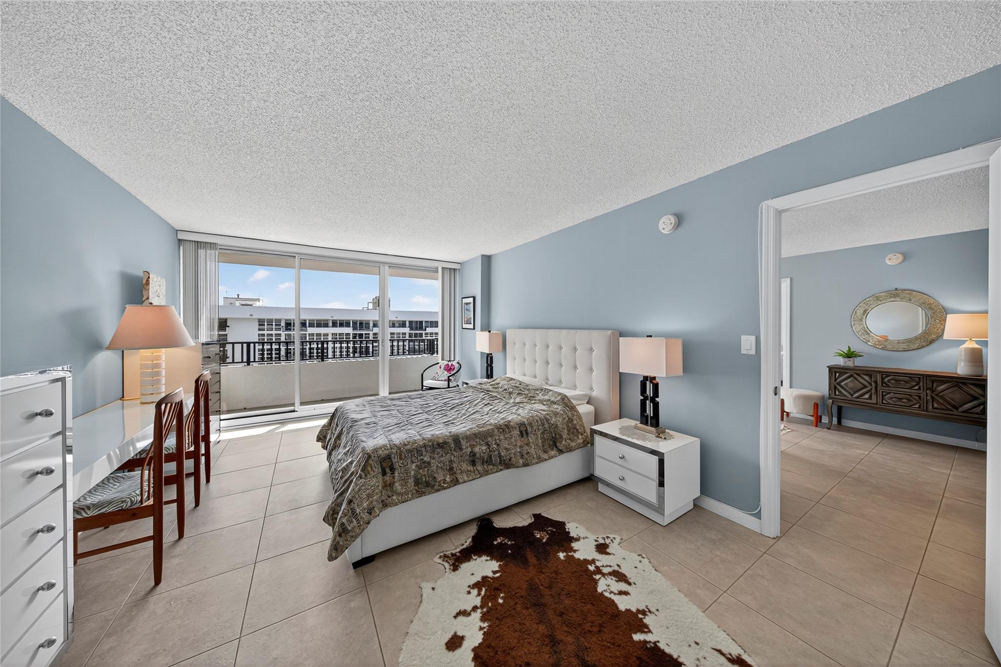 Silver Thatch - Residential Lease