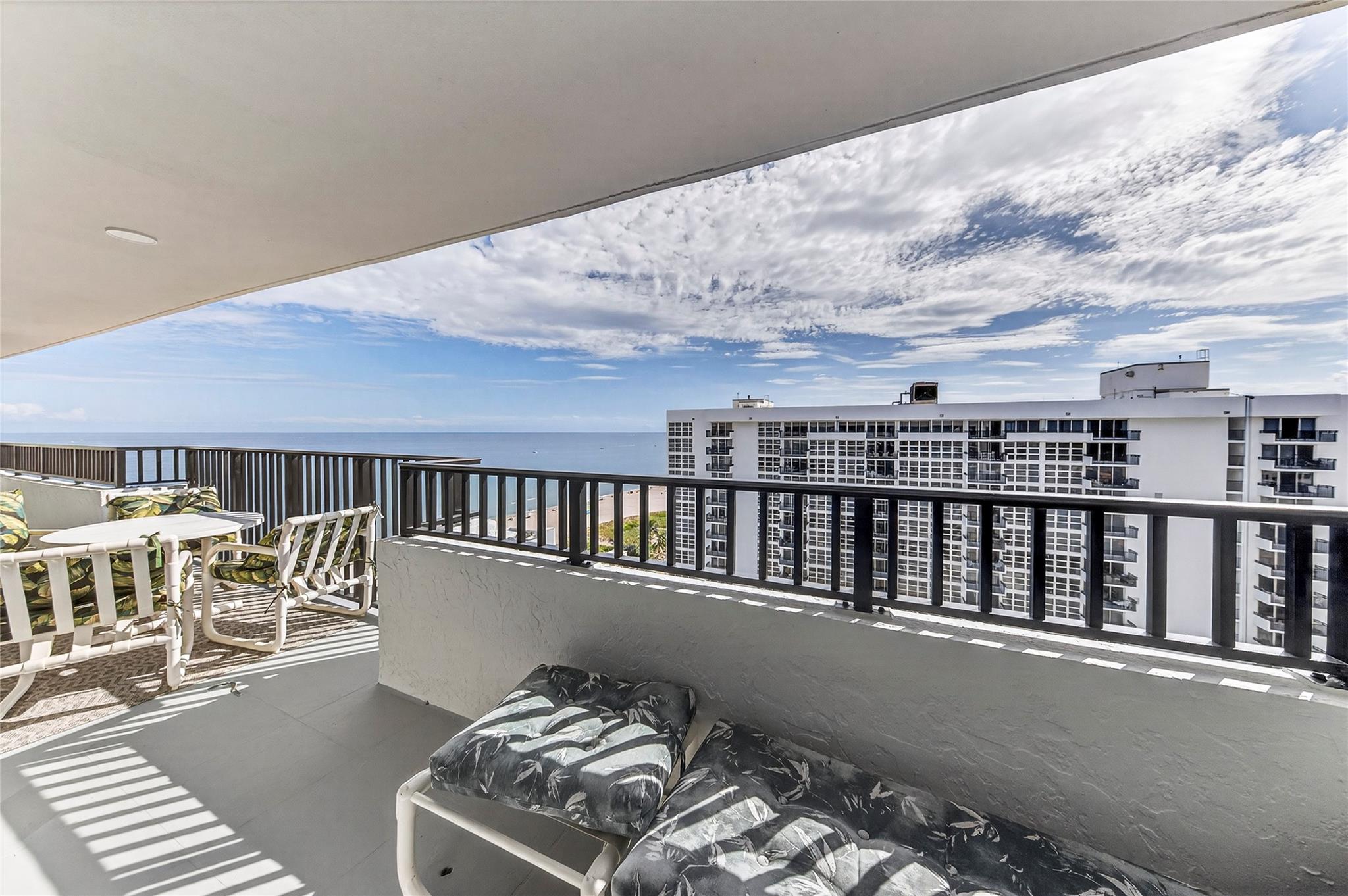 Silver Thatch - Residential Lease