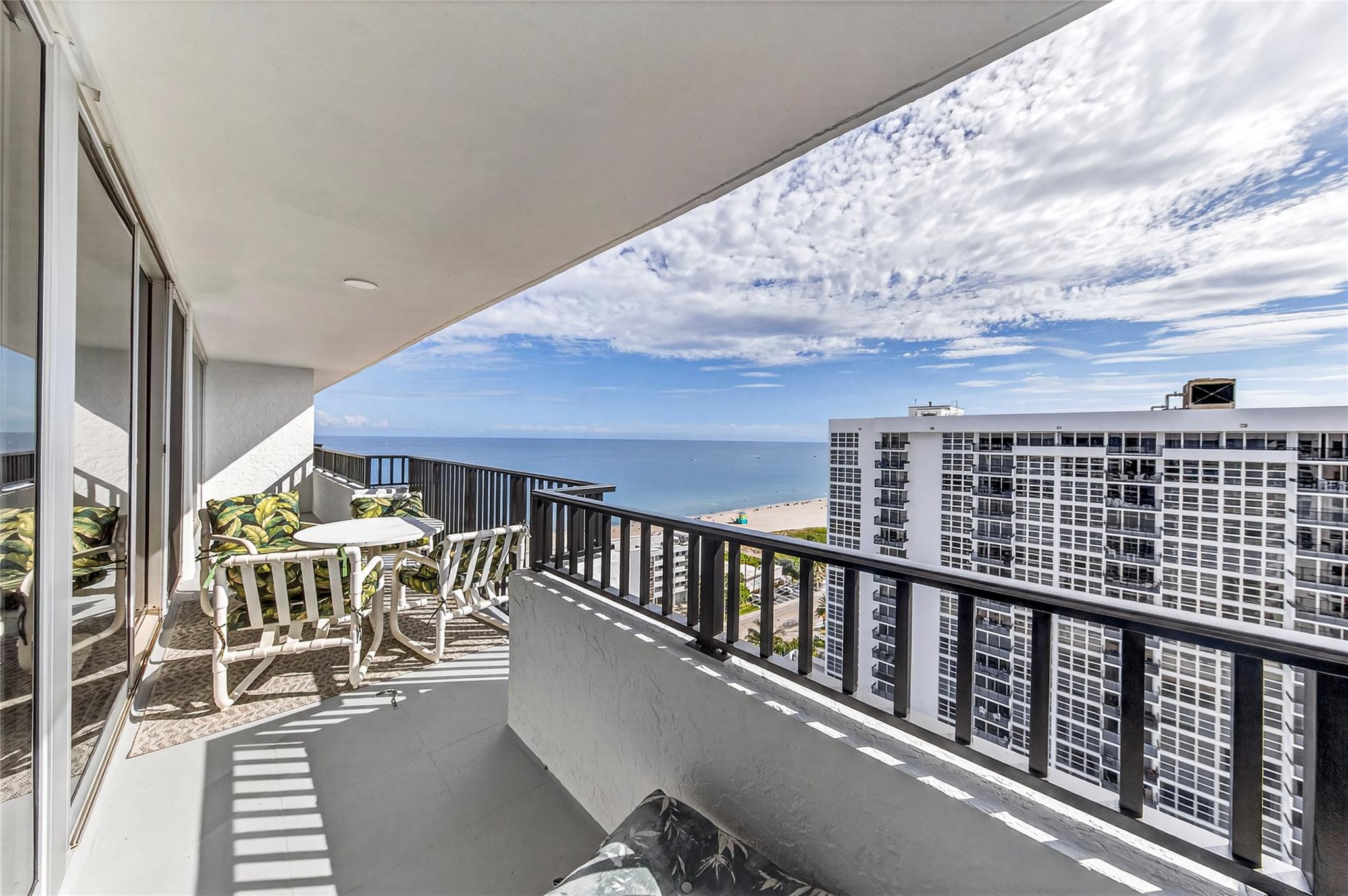 Silver Thatch - Residential Lease