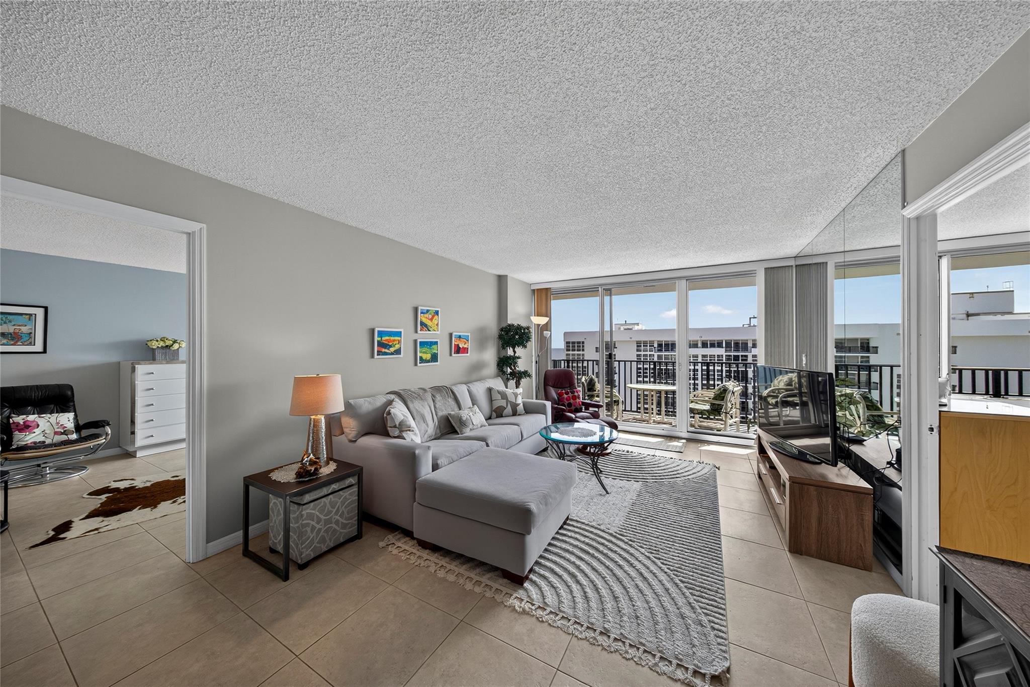 Silver Thatch - Residential Lease