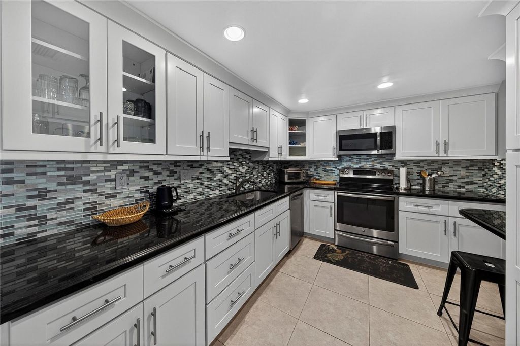 Photo of 531 N Ocean Boulevard #1906, Pompano Beach, FL 33062 (MLS # F10535321)