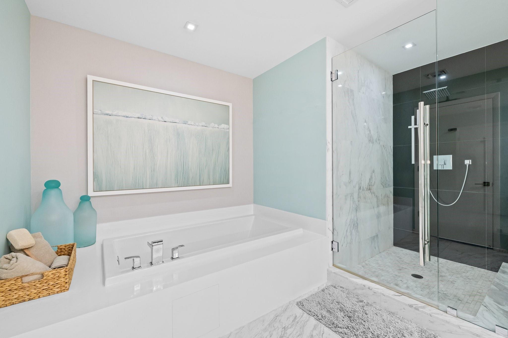 Paramount - Residential