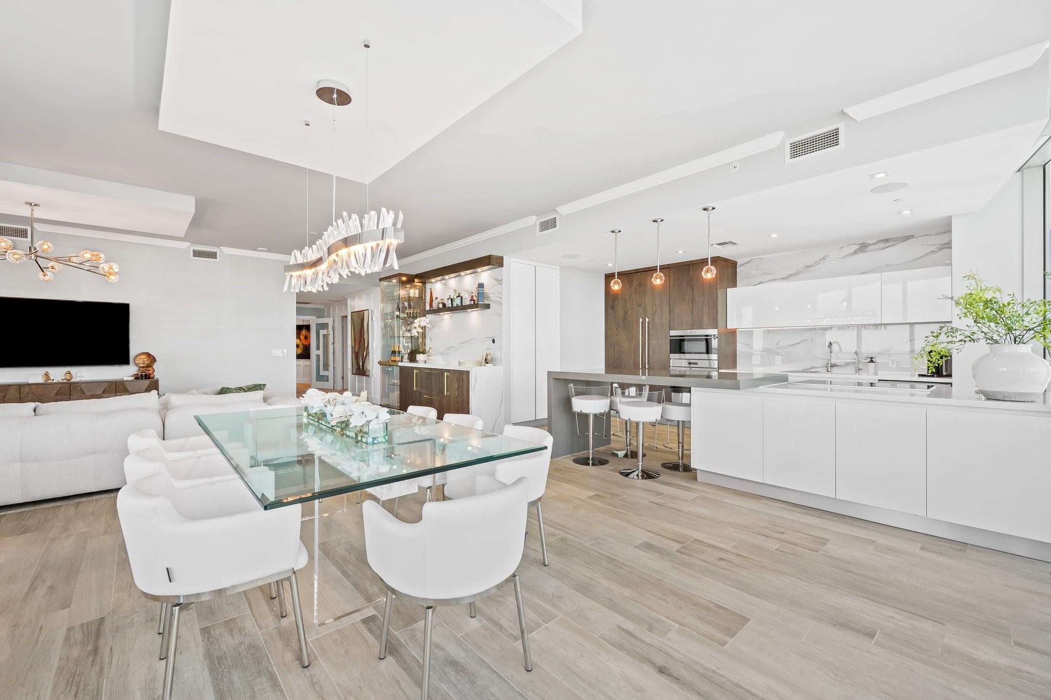 Paramount - Residential