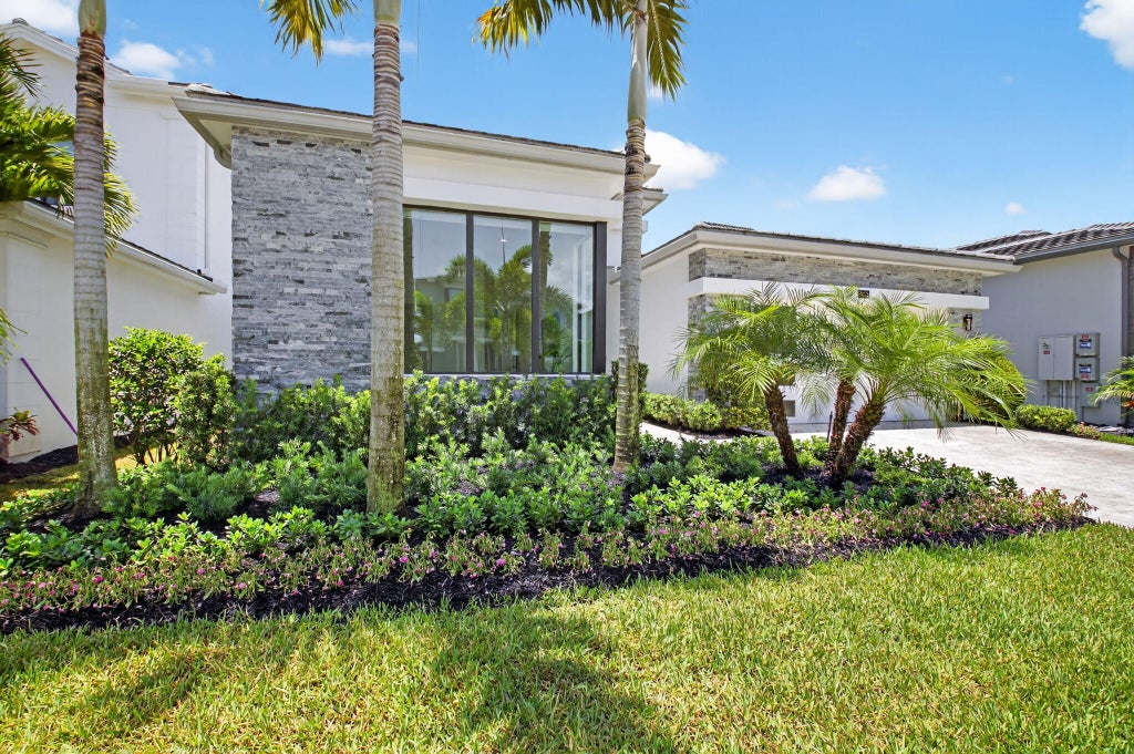 Photo of 9072 BENEDETTA Place, Boca Raton, FL 33496 (MLS # B26076804)