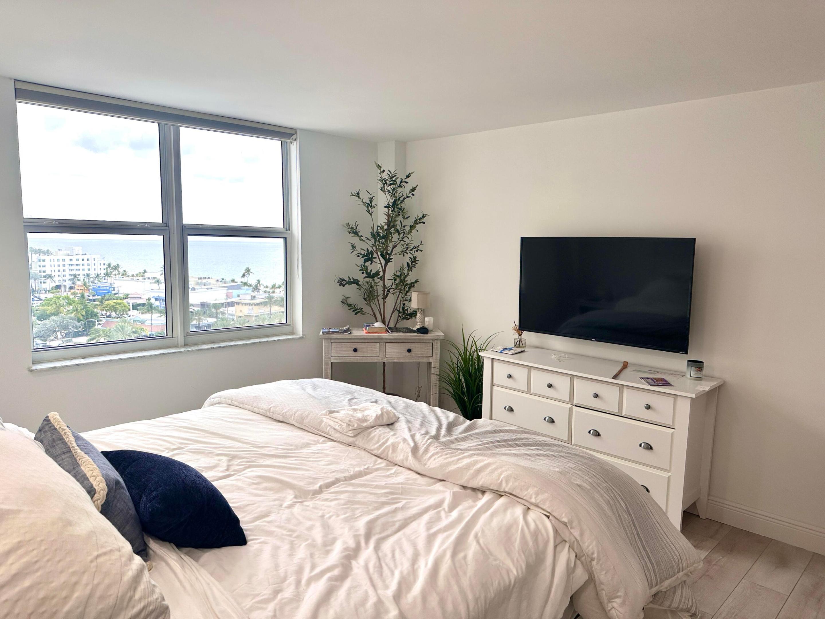 VENETIAN CONDO - Residential