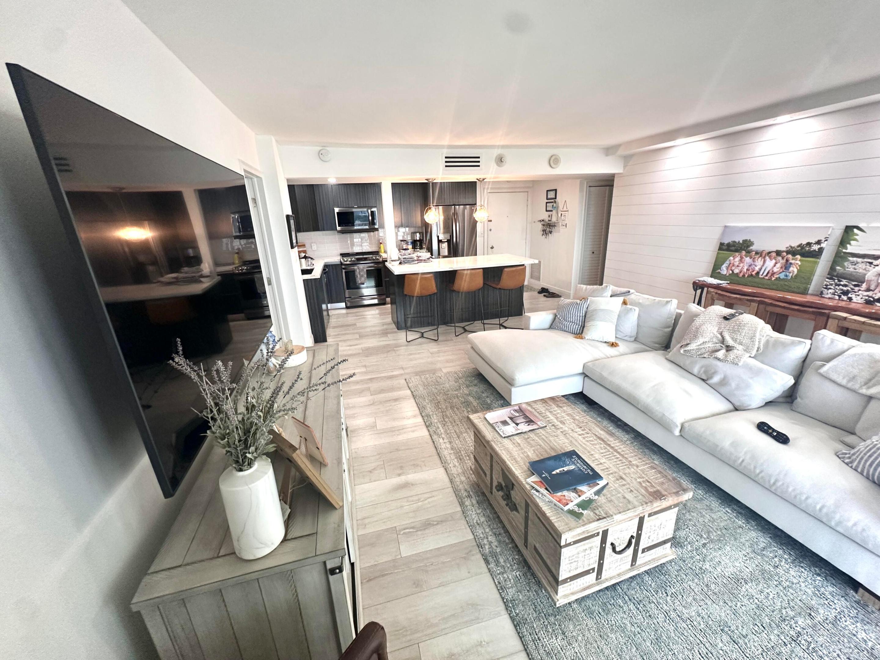 VENETIAN CONDO - Residential