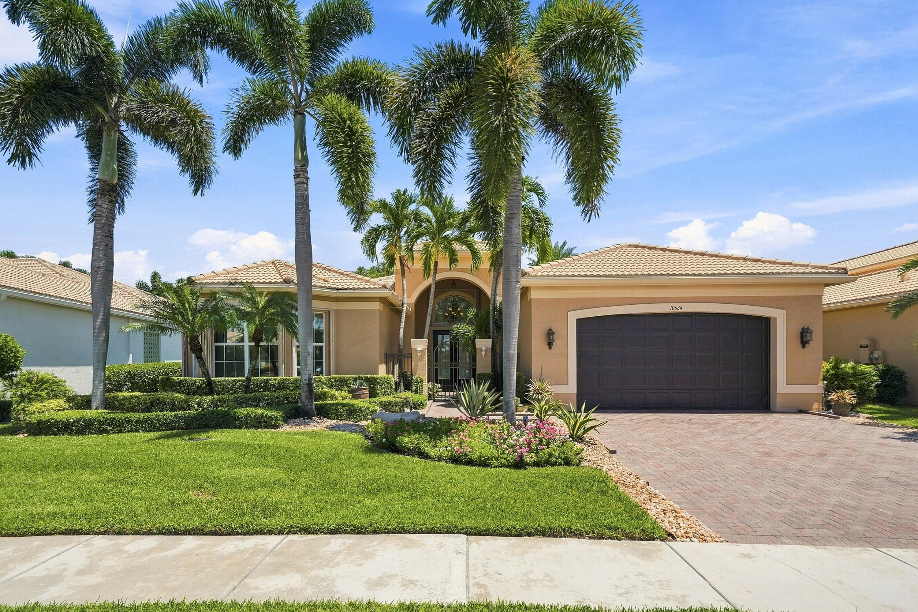 10684 Whitewind Circle