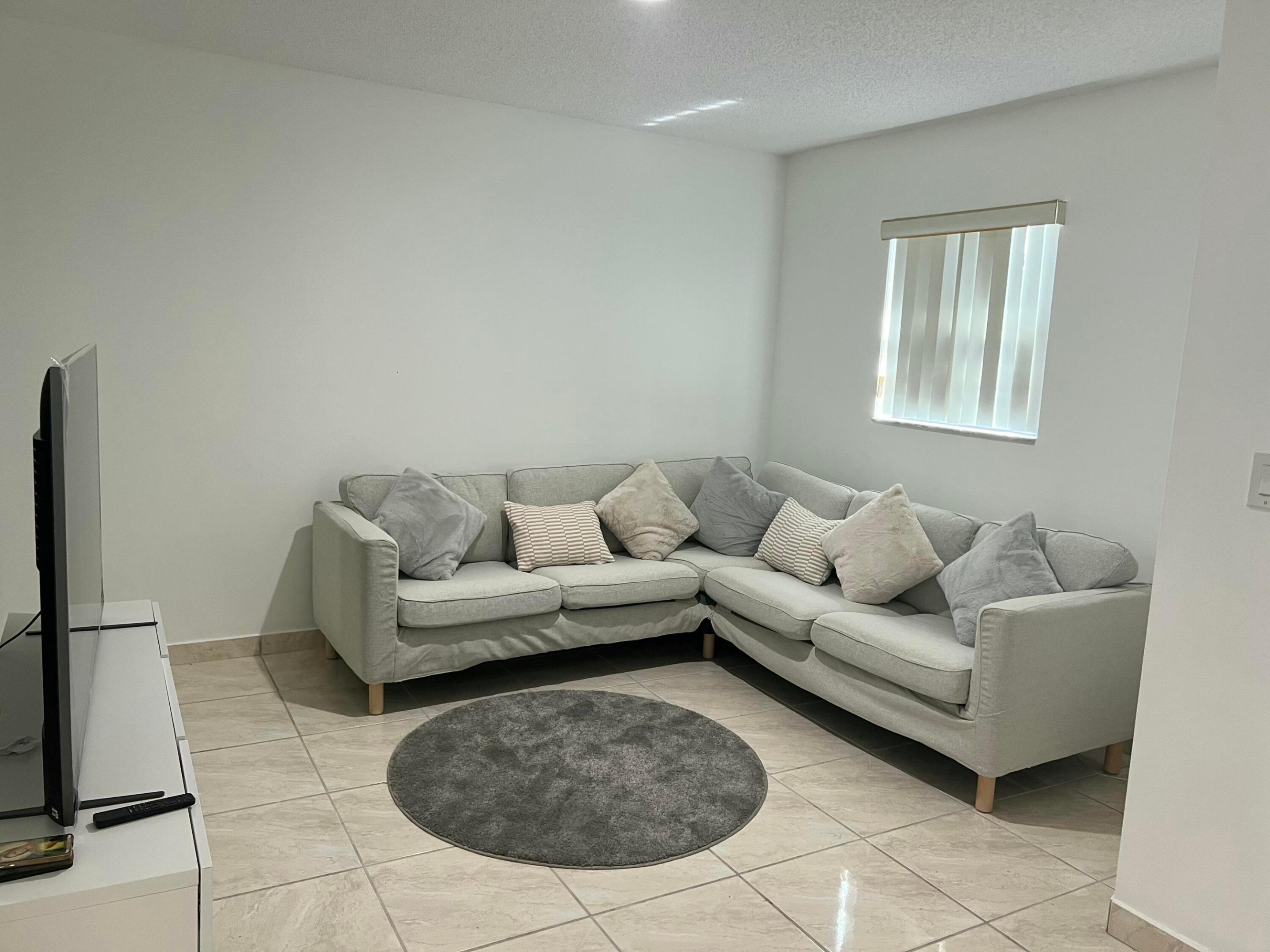 UNIVERSITY COURTS SUB - Residential