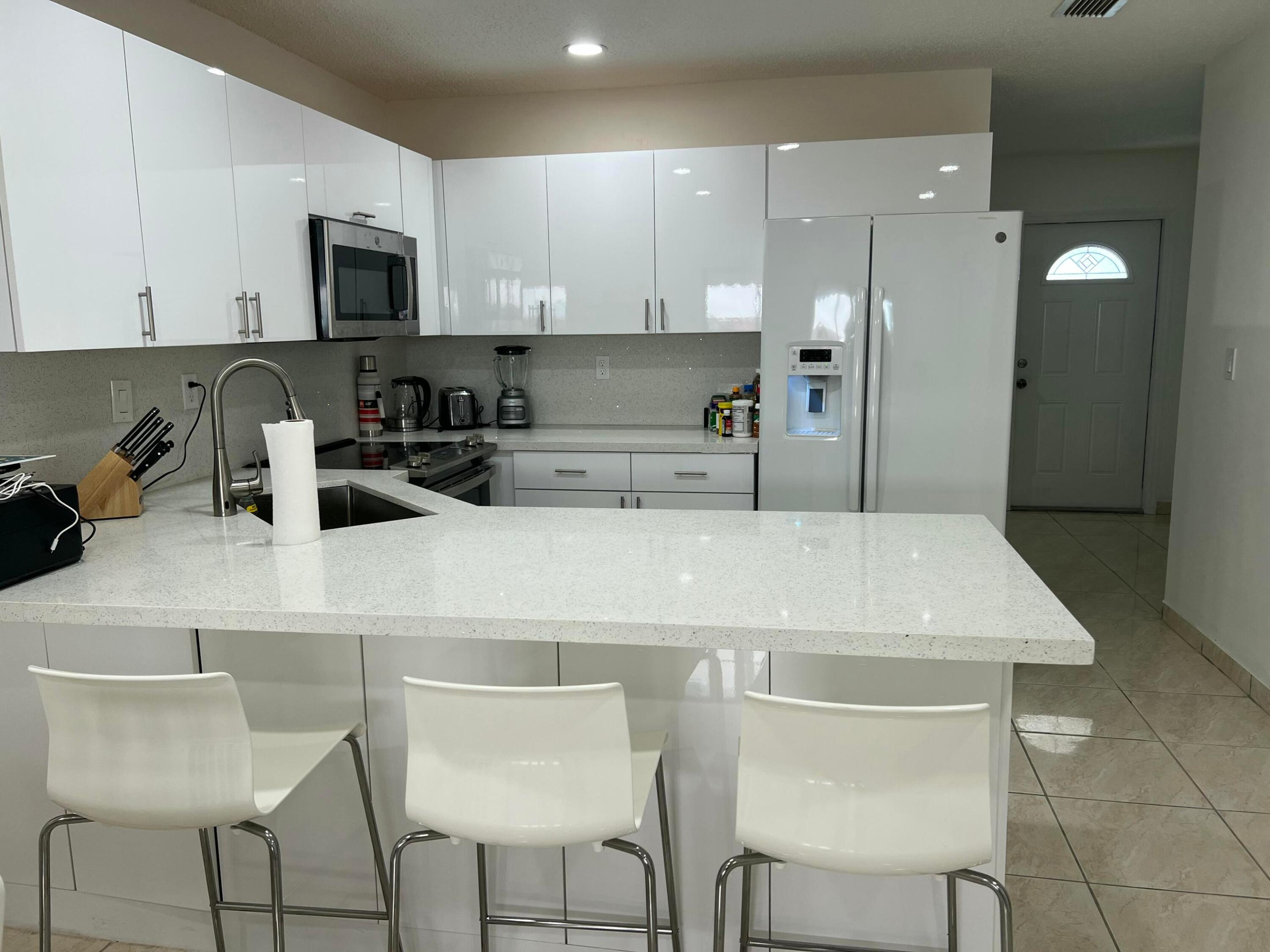 UNIVERSITY COURTS SUB - Residential