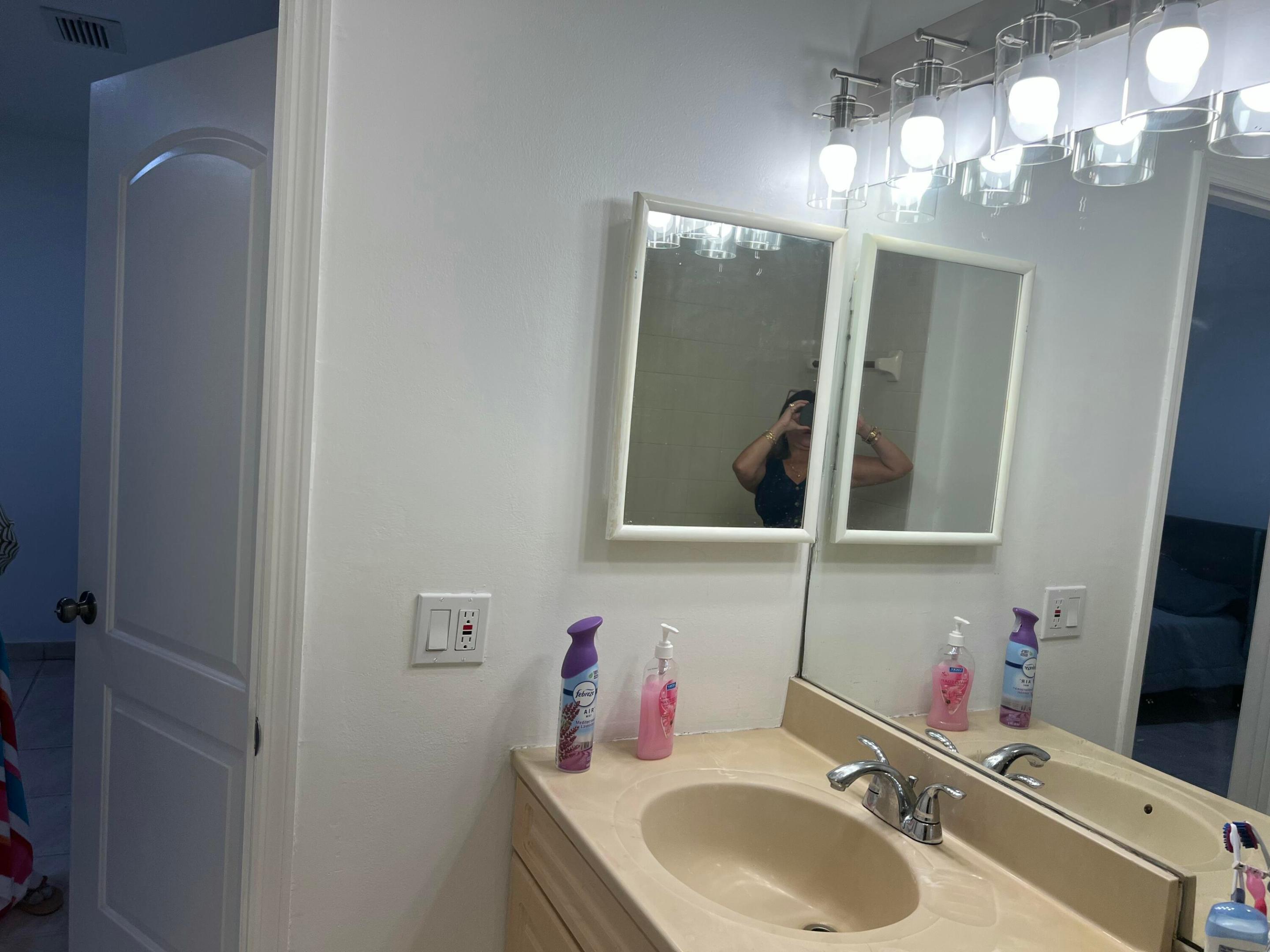 UNIVERSITY COURTS SUB - Residential