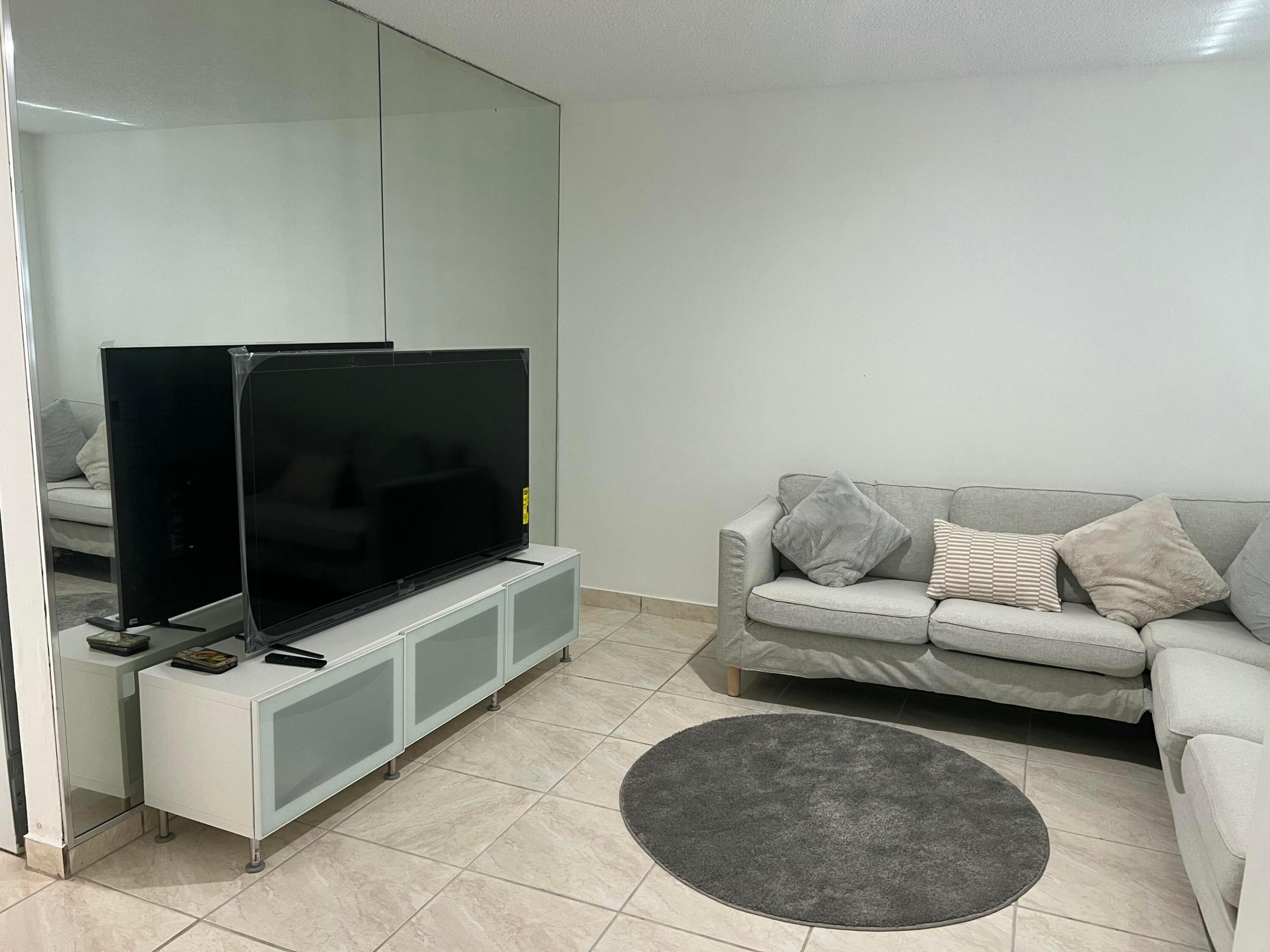 UNIVERSITY COURTS SUB - Residential