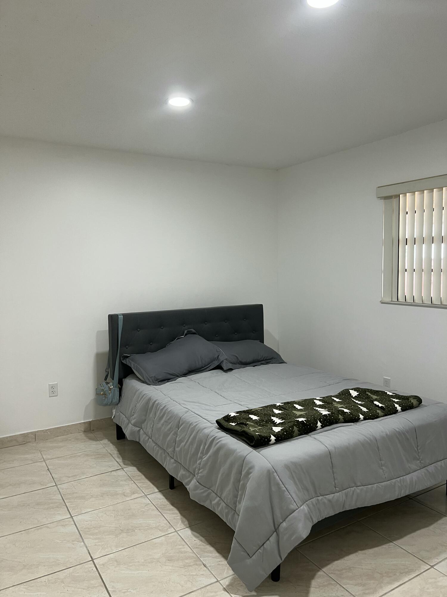 UNIVERSITY COURTS SUB - Residential