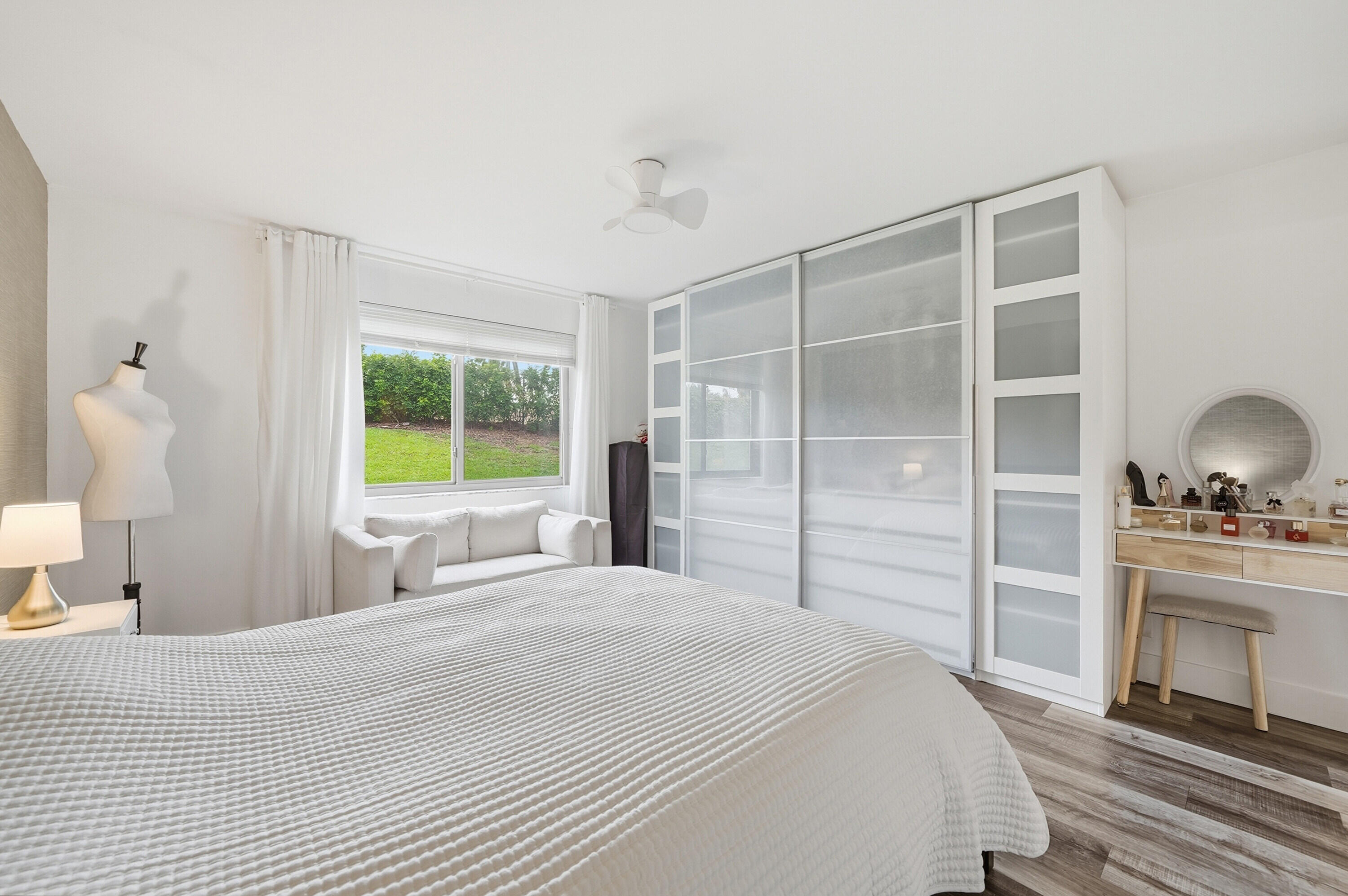 SOUTH LAKE CONDO - Residential