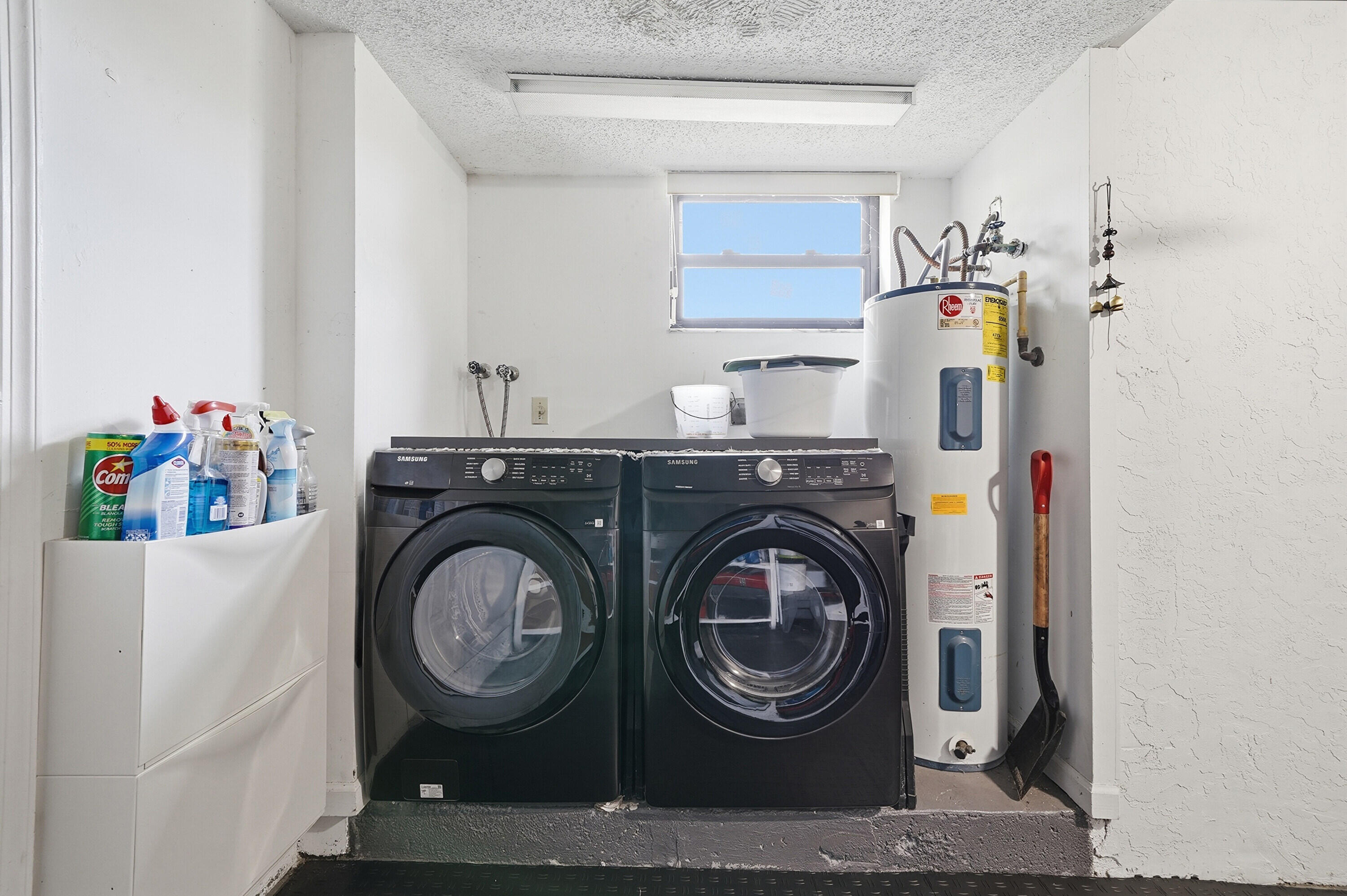 SOUTH LAKE CONDO - Residential