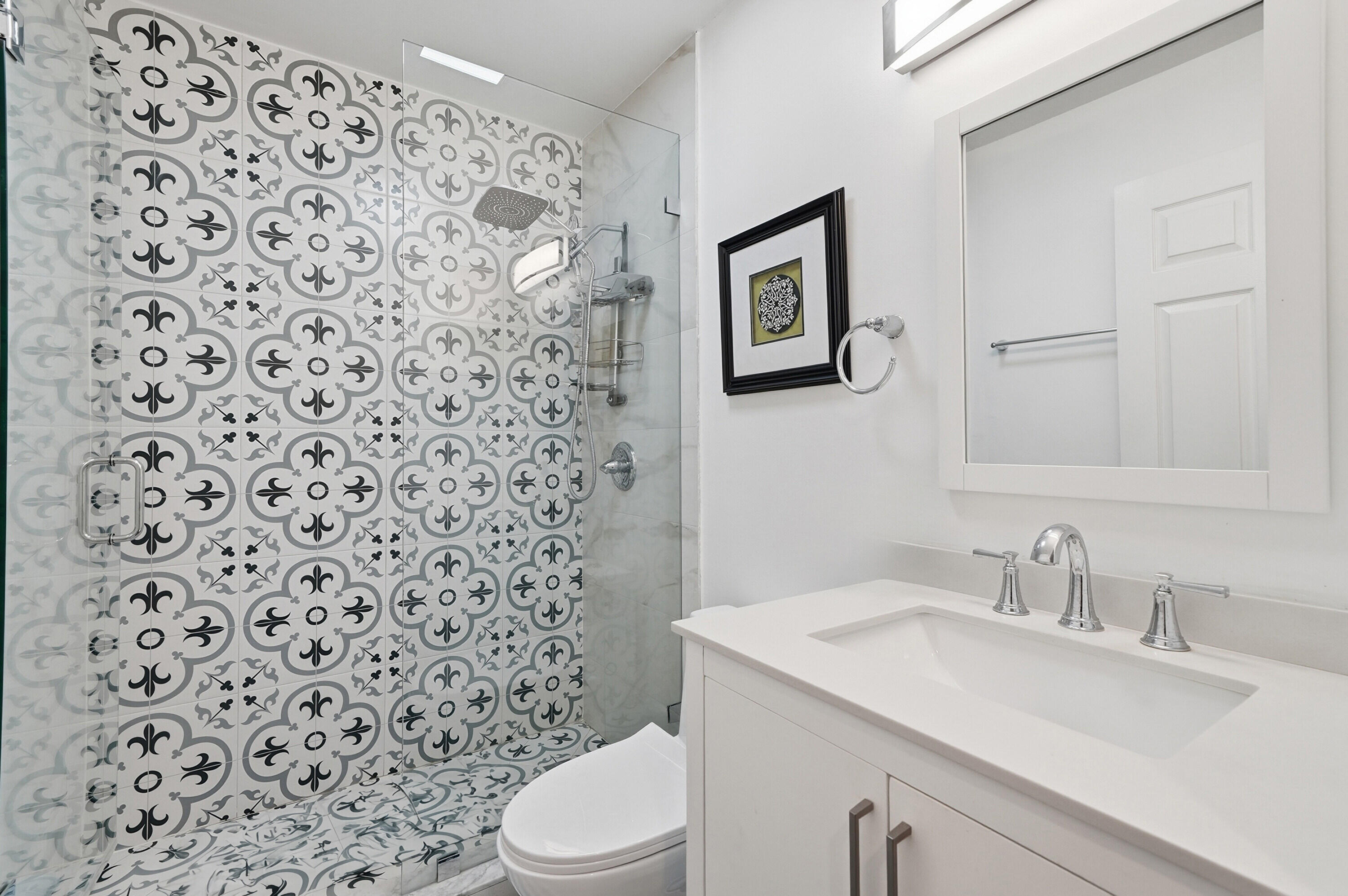 SOUTH LAKE CONDO - Residential