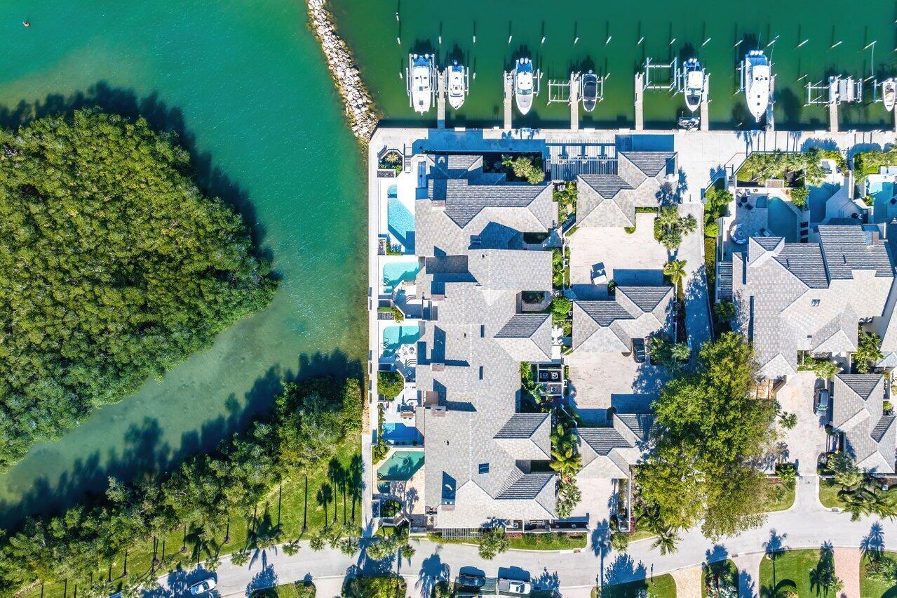 SAILFISH POINT - Residential