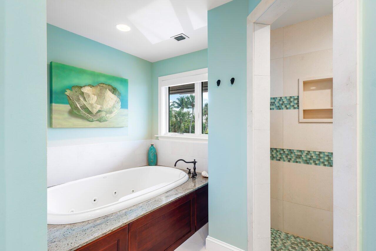 SAILFISH POINT - Residential