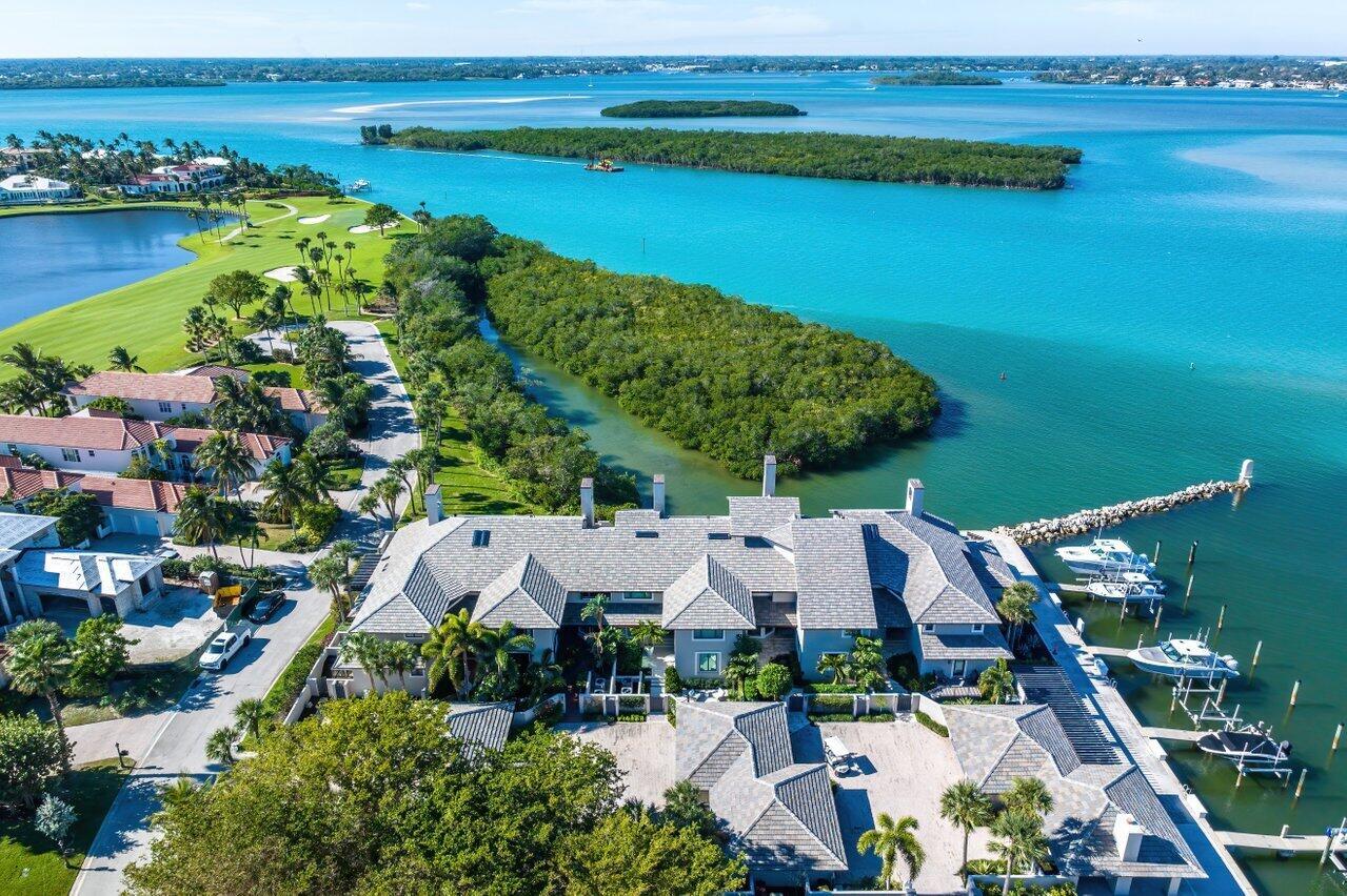 SAILFISH POINT - Residential