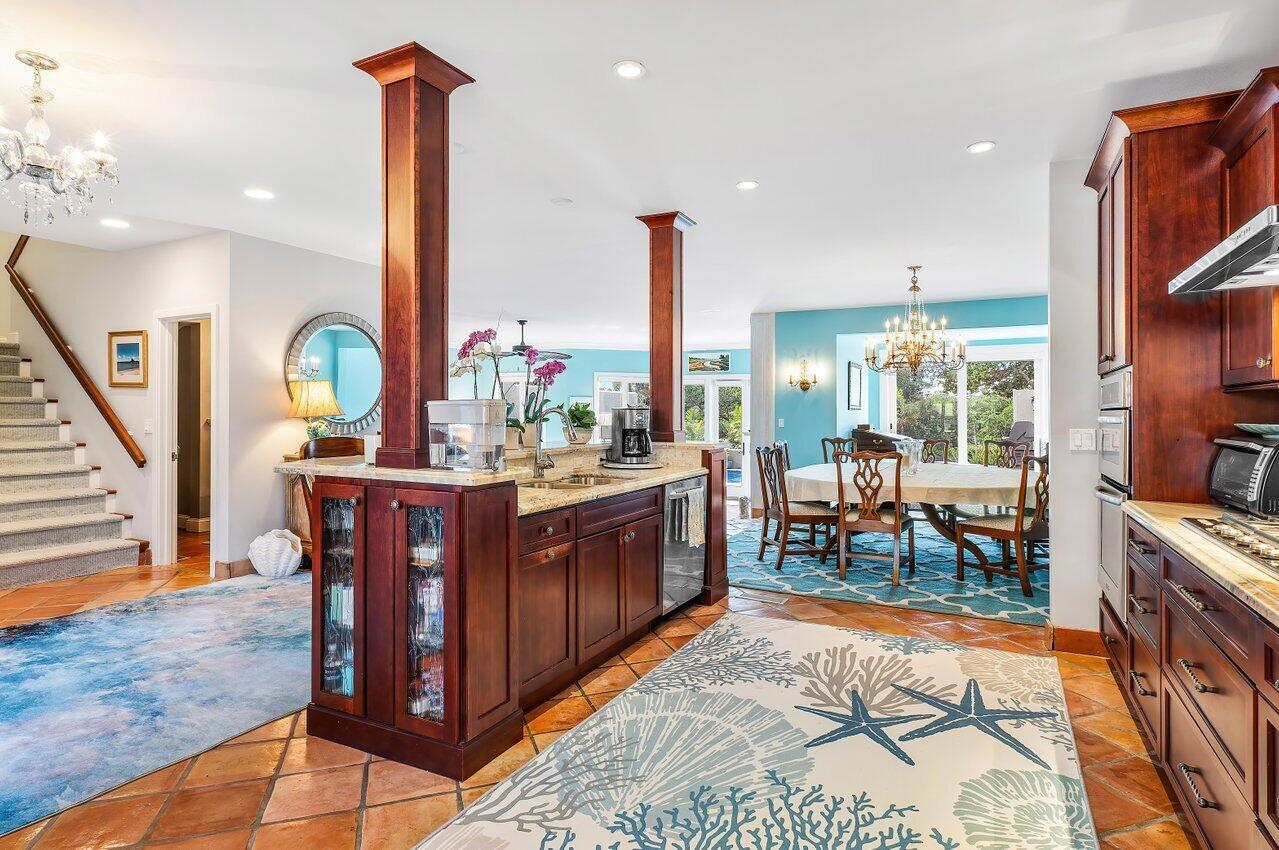 SAILFISH POINT - Residential