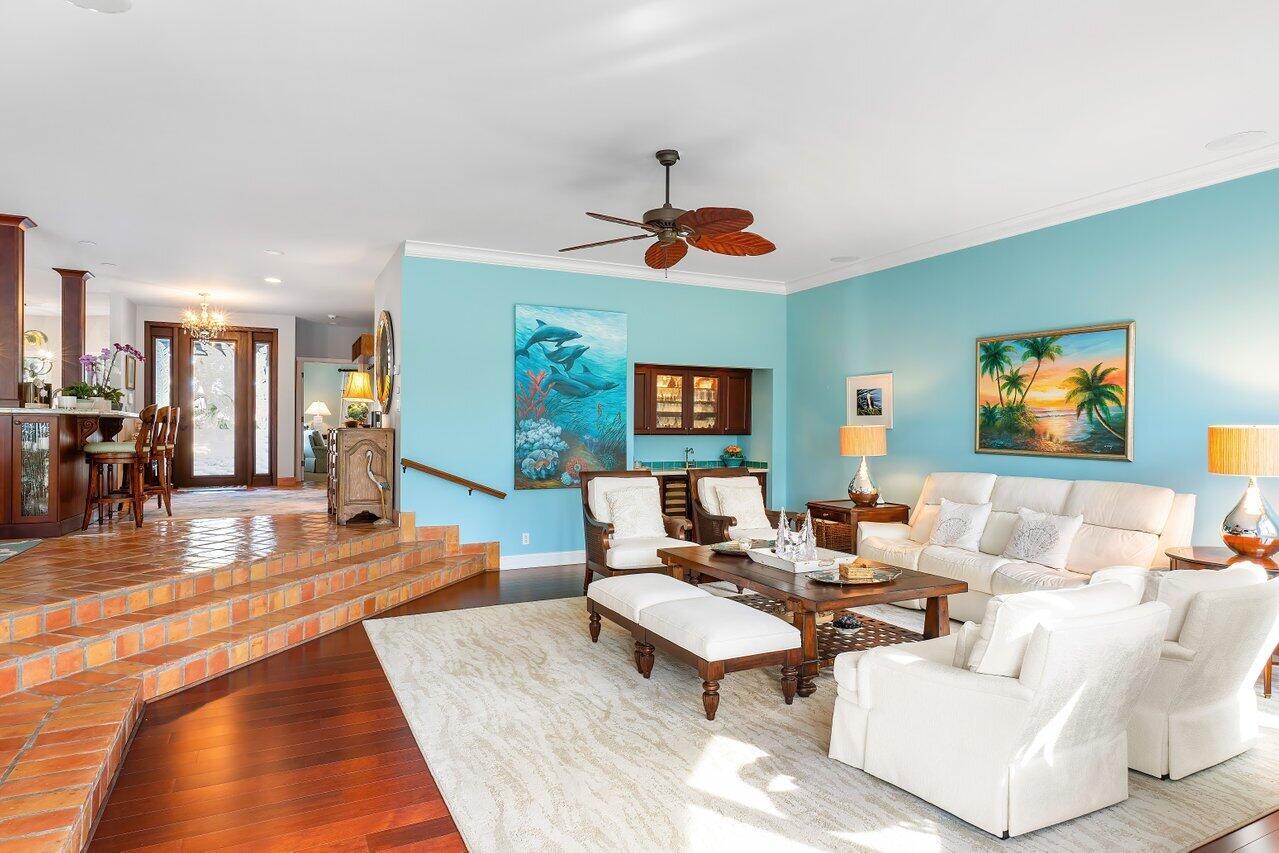 SAILFISH POINT - Residential