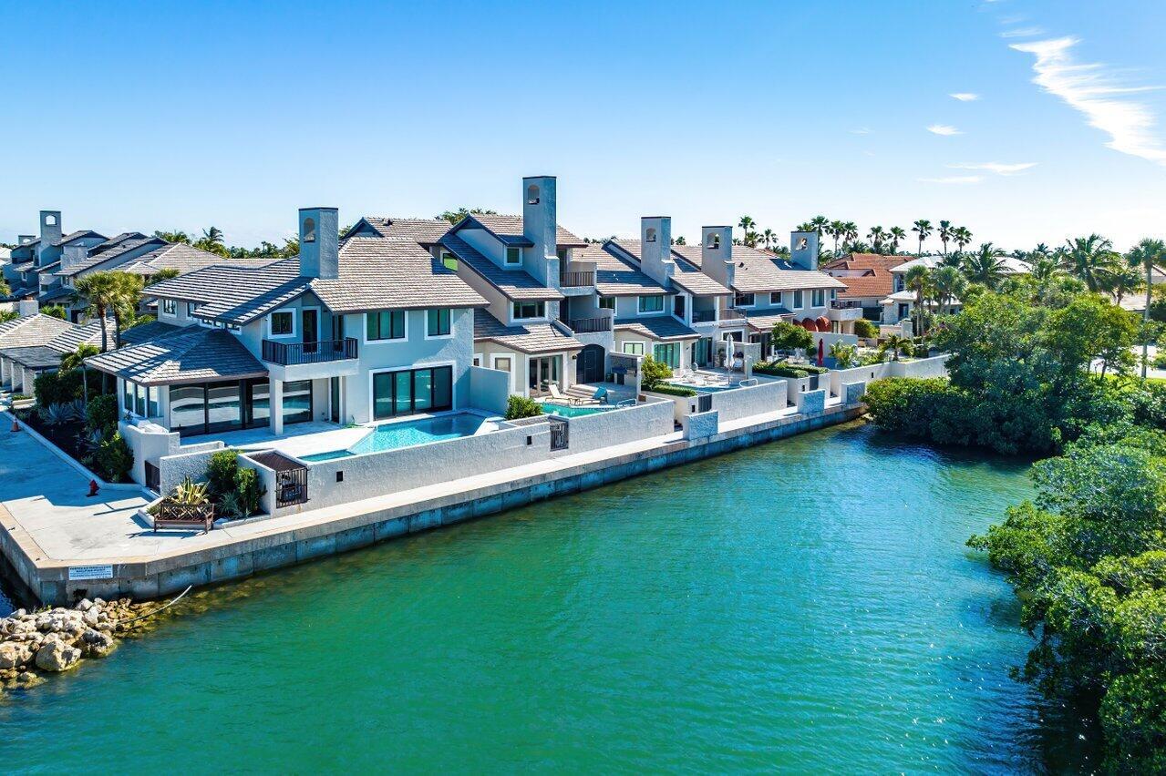 SAILFISH POINT - Residential