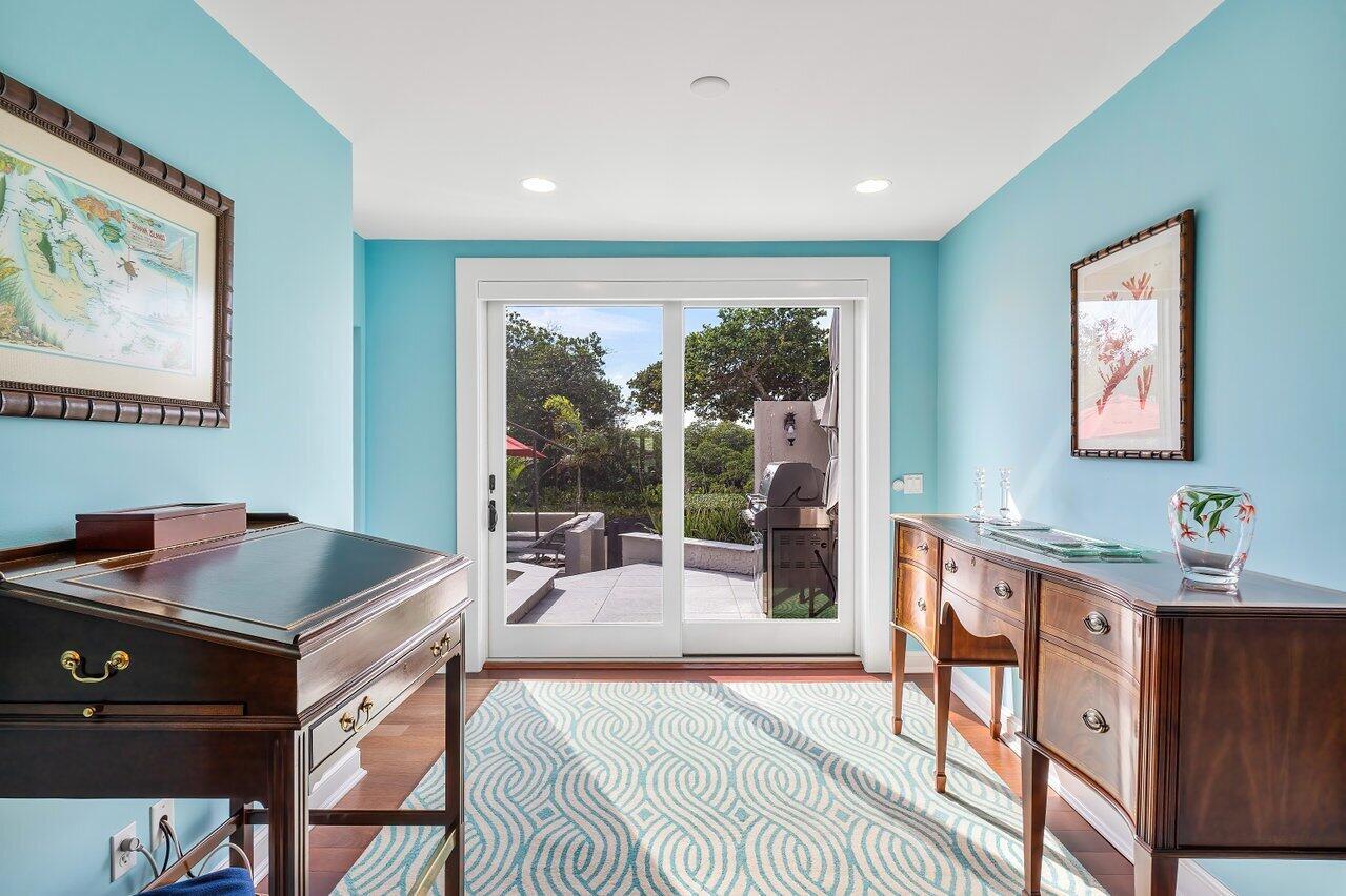 SAILFISH POINT - Residential