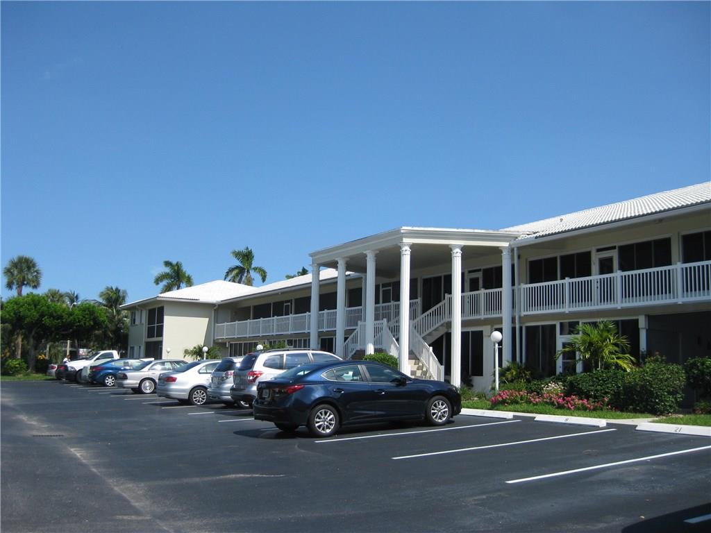 YACHT VIEW - Residential