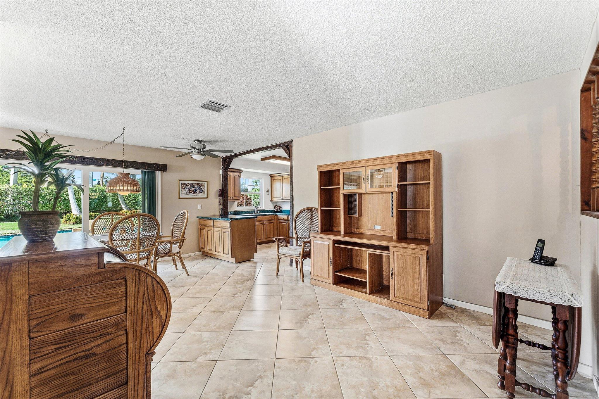 CHATELAINE - Residential