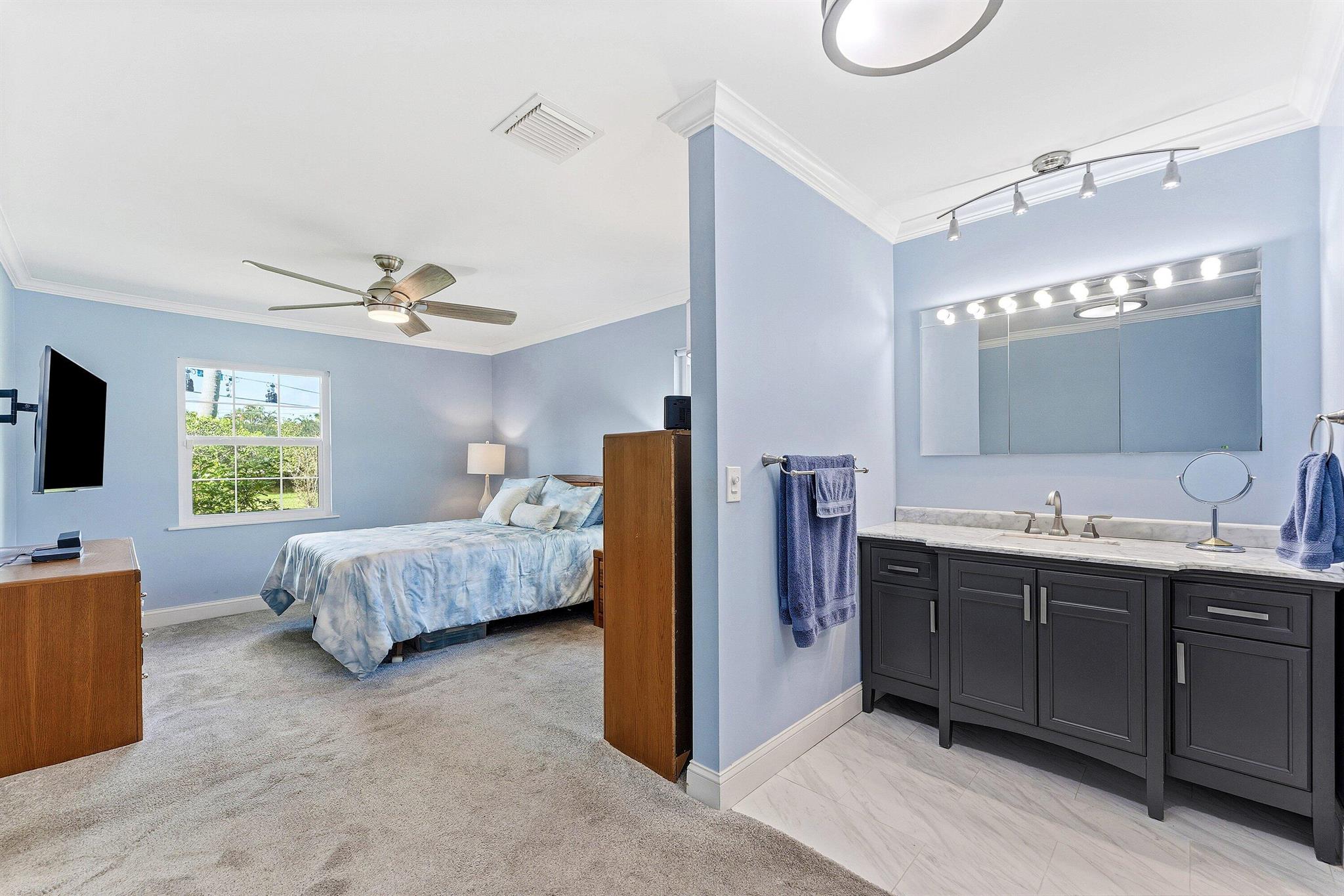 CHATELAINE - Residential