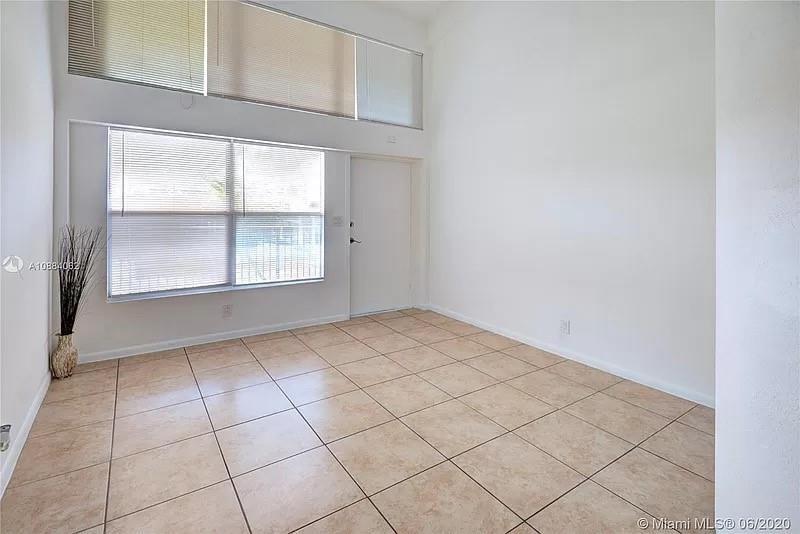 THE GARDENS AT LAUDERHILL - Residential