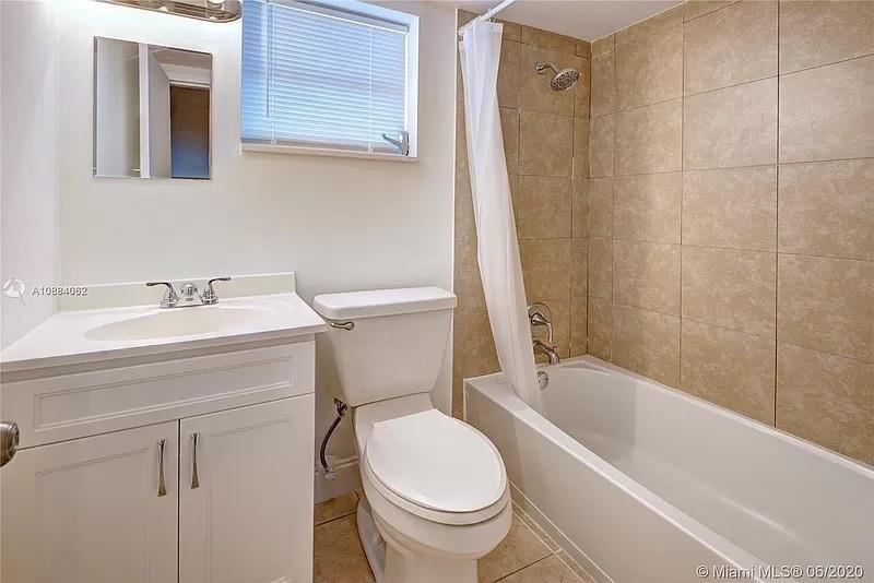 THE GARDENS AT LAUDERHILL - Residential