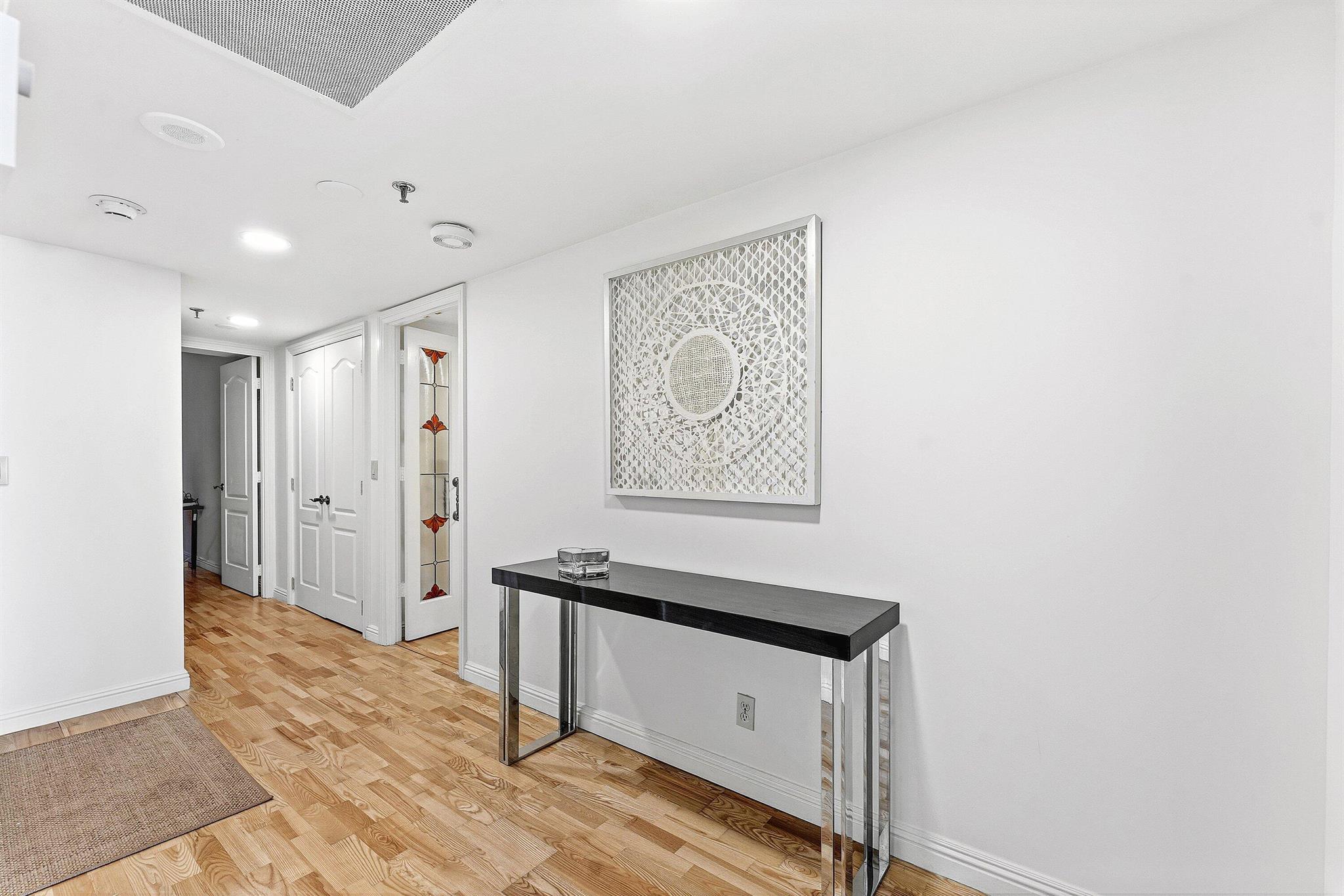 CARRON HOUSE CONDO - Residential