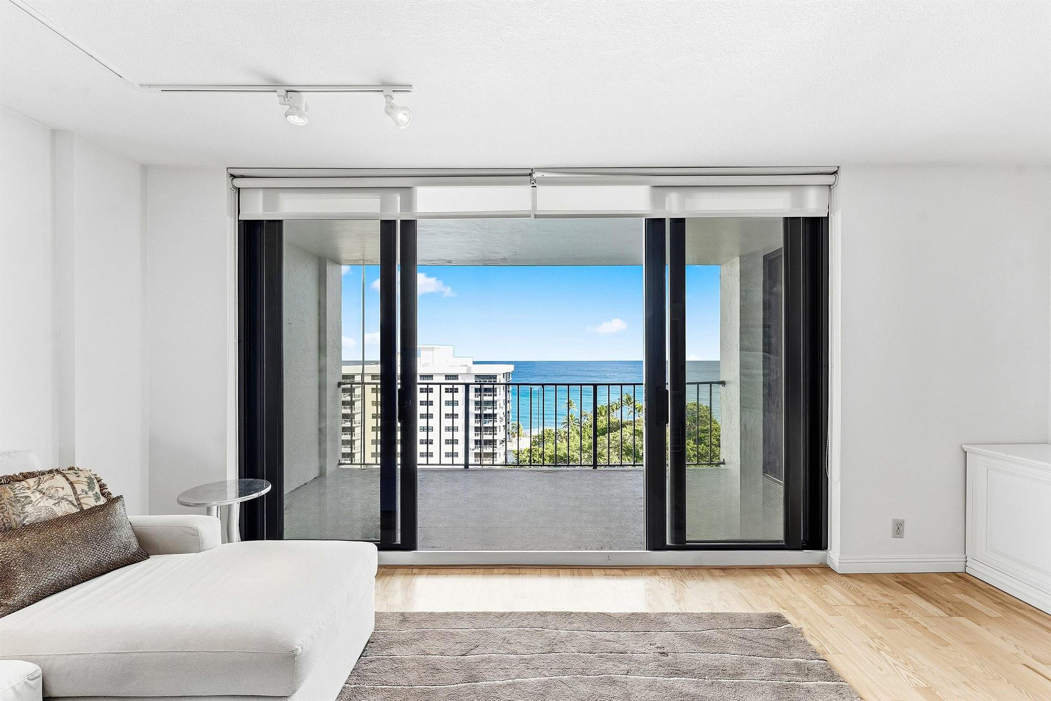 CARRON HOUSE CONDO - Residential