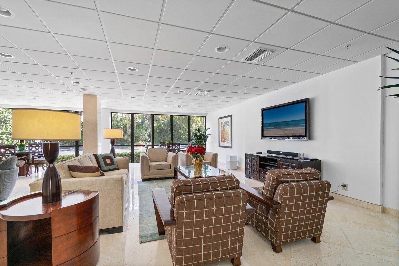 CARRON HOUSE CONDO - Residential