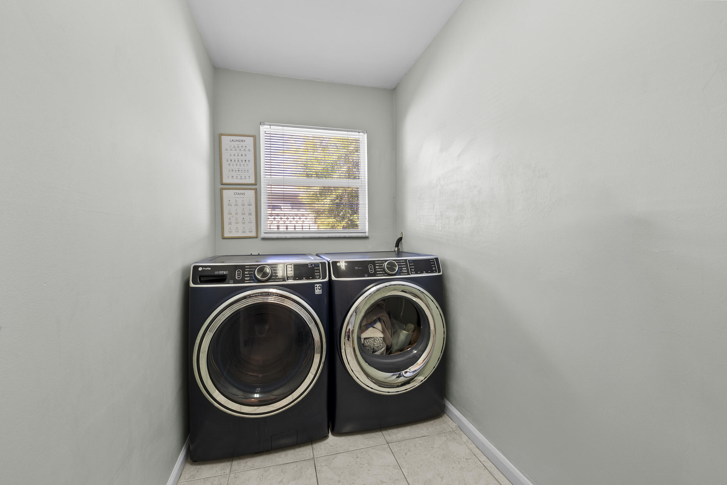 ROYAL PALM SOUTH SEC 2 - Residential