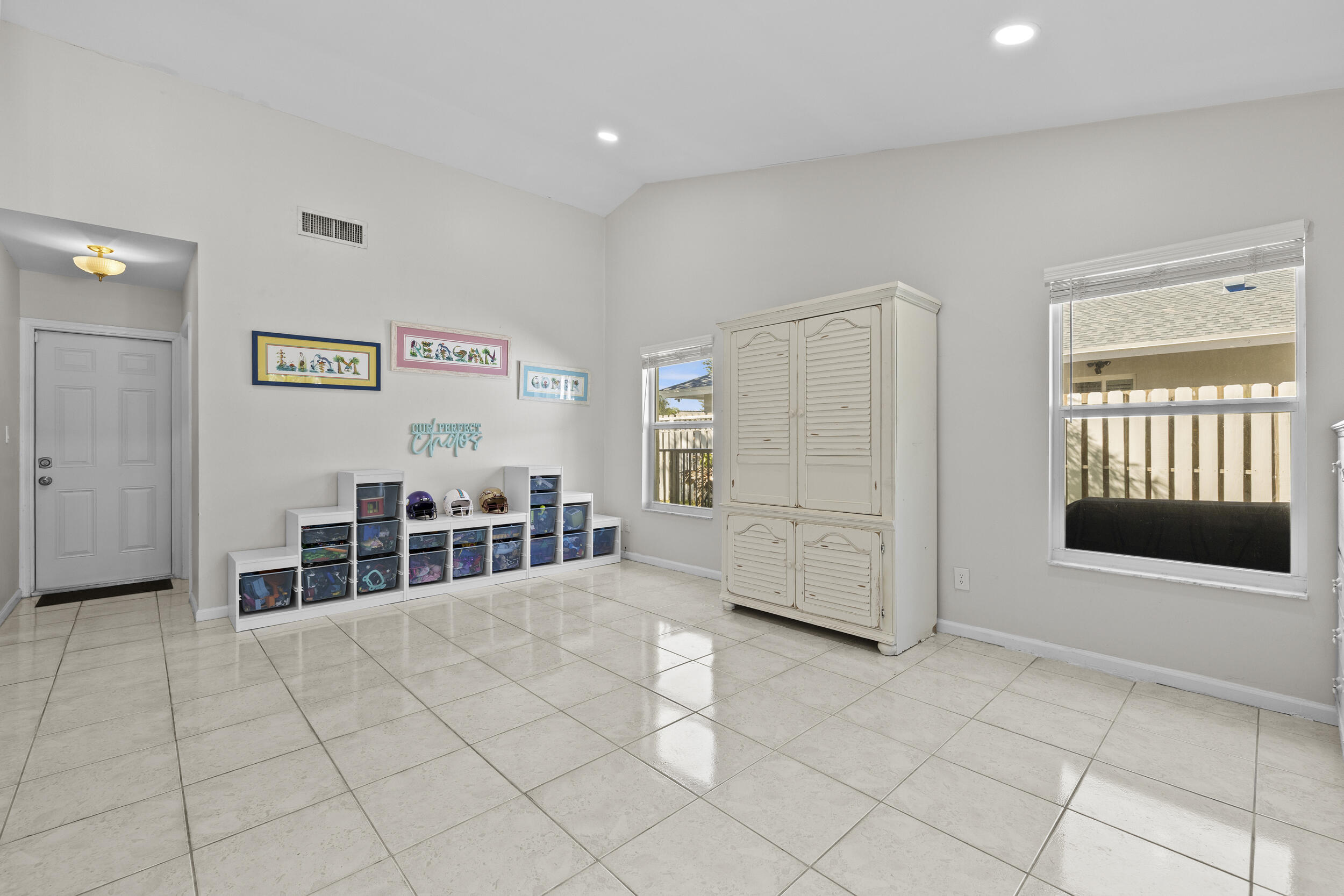 ROYAL PALM SOUTH SEC 2 - Residential