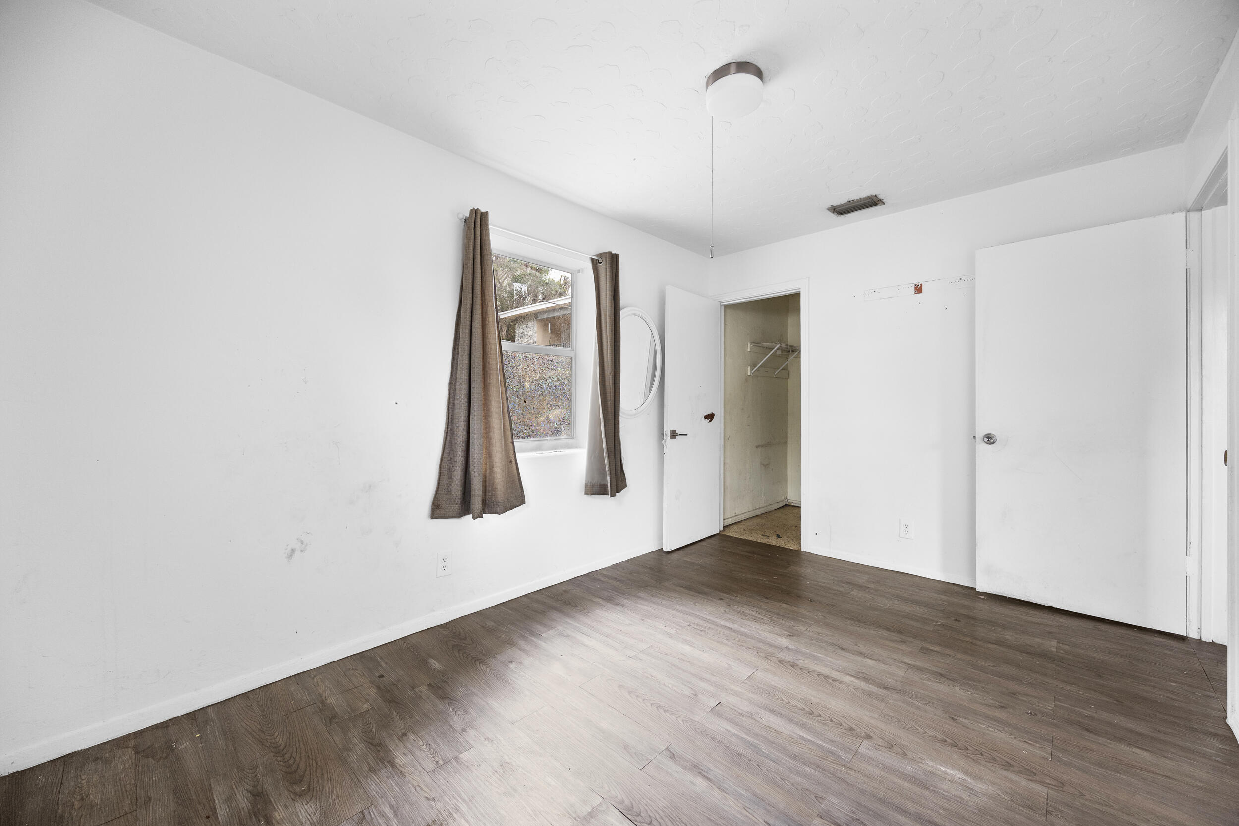 LAKE WORTH TOWN OF - Residential