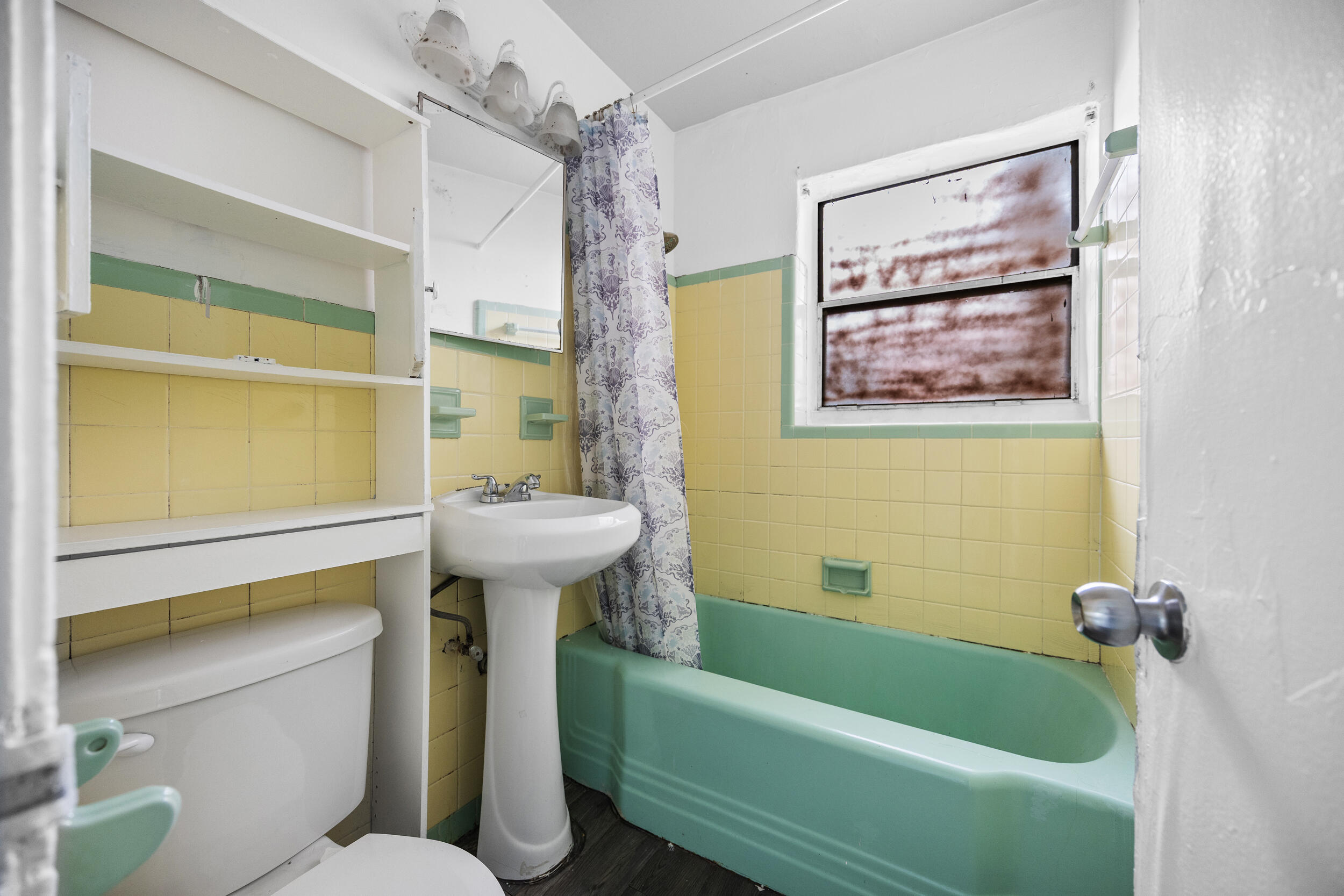 LAKE WORTH TOWN OF - Residential