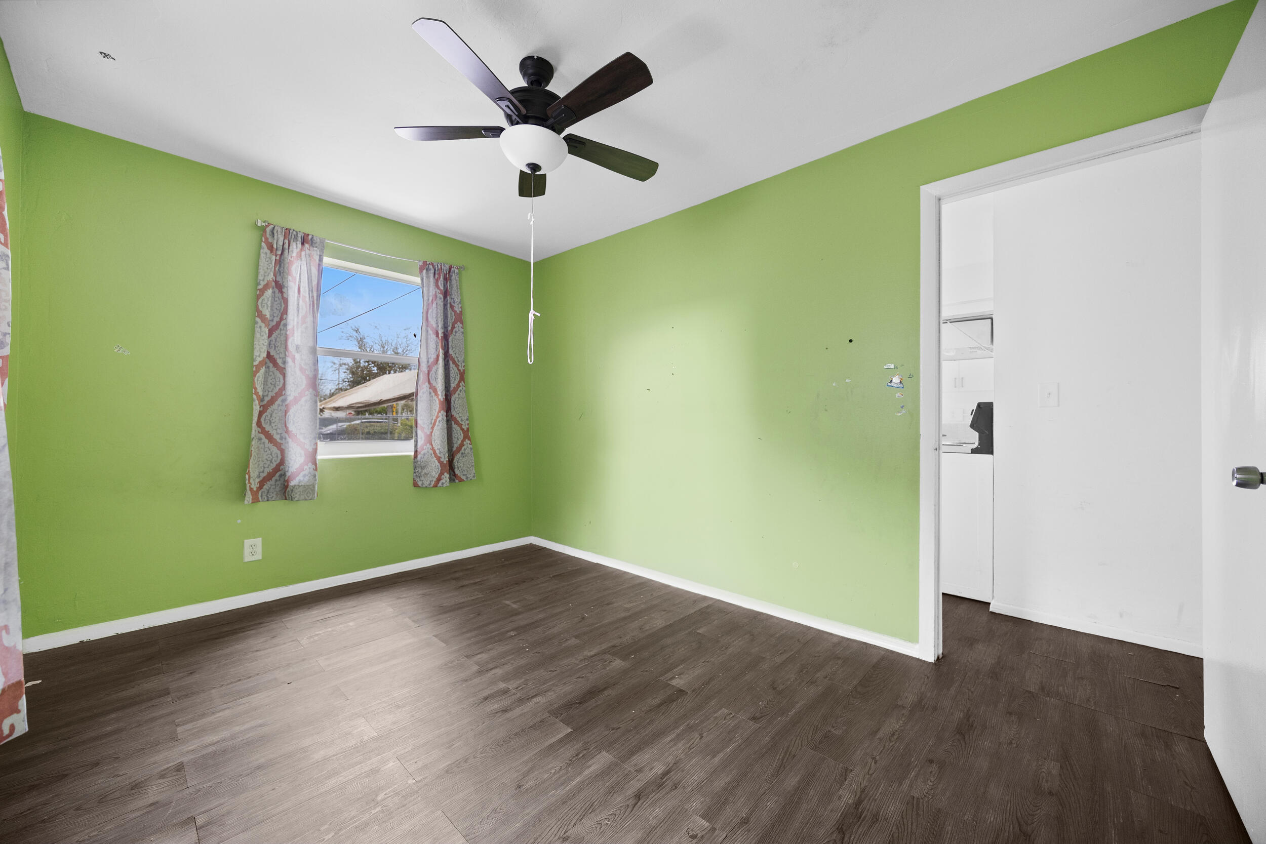 LAKE WORTH TOWN OF - Residential