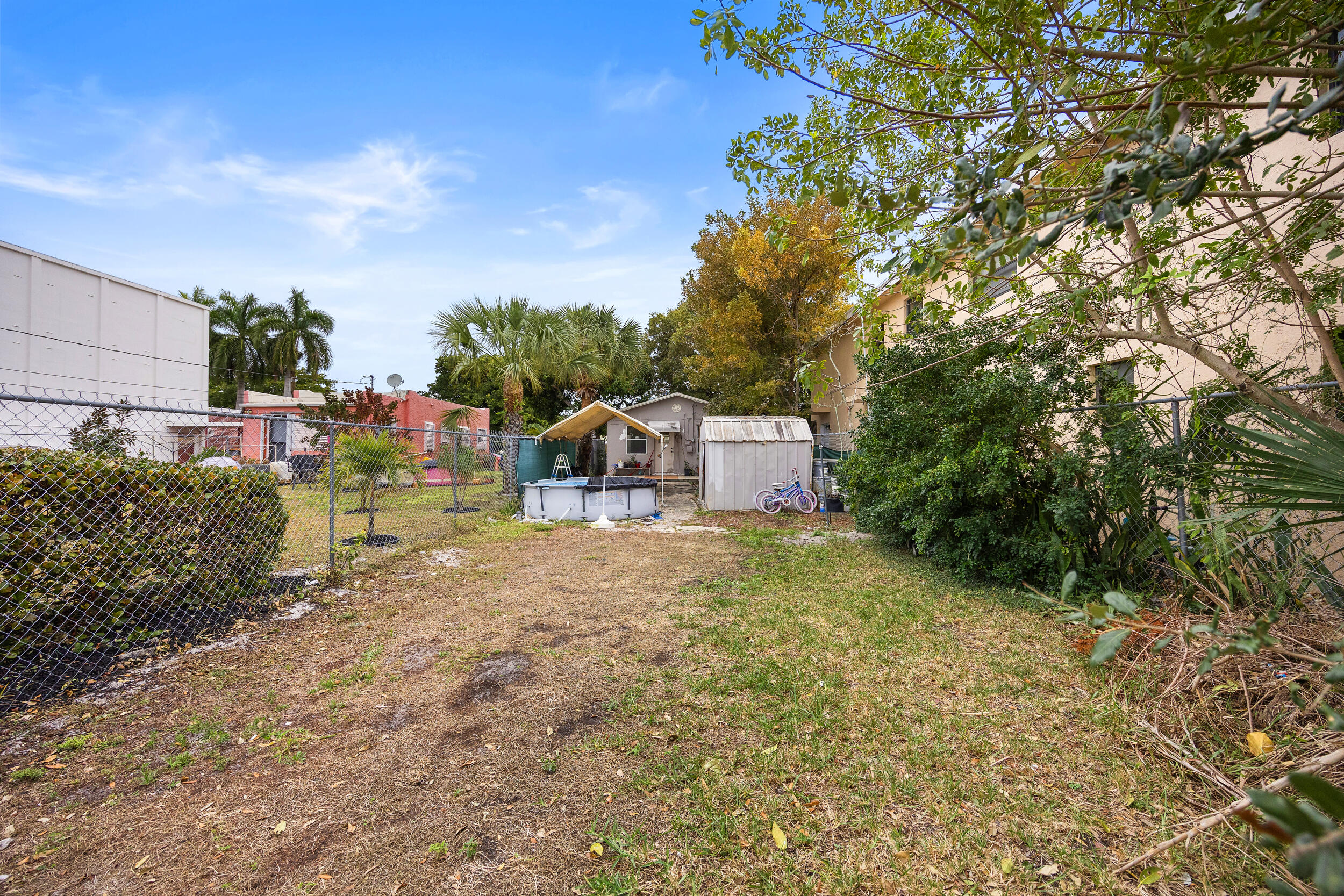 LAKE WORTH TOWN OF - Residential
