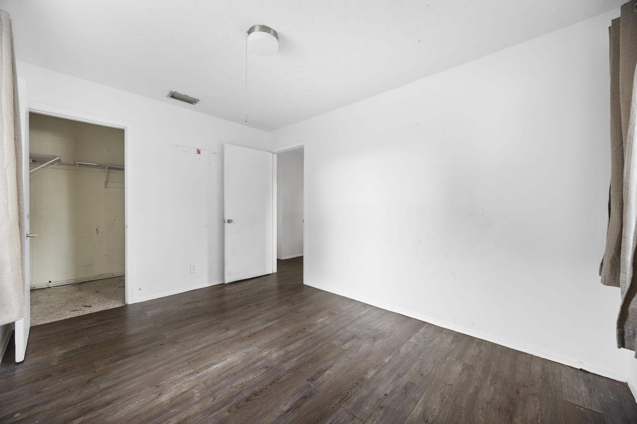 LAKE WORTH TOWN OF - Residential