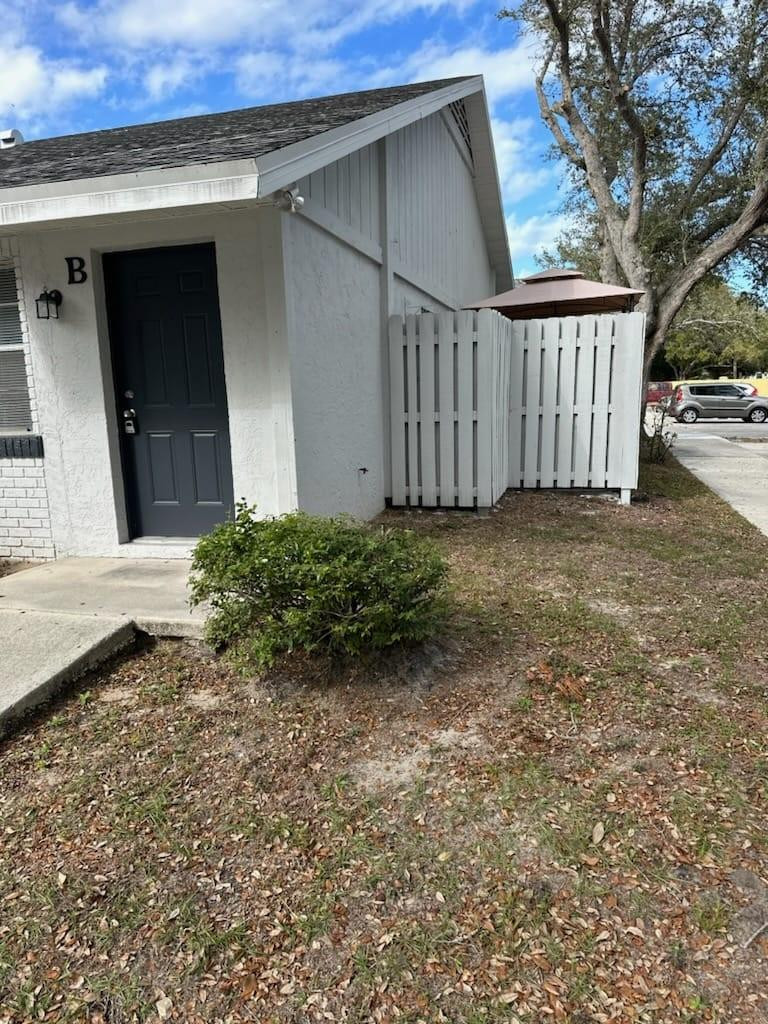 Southern Courtyard - Residential