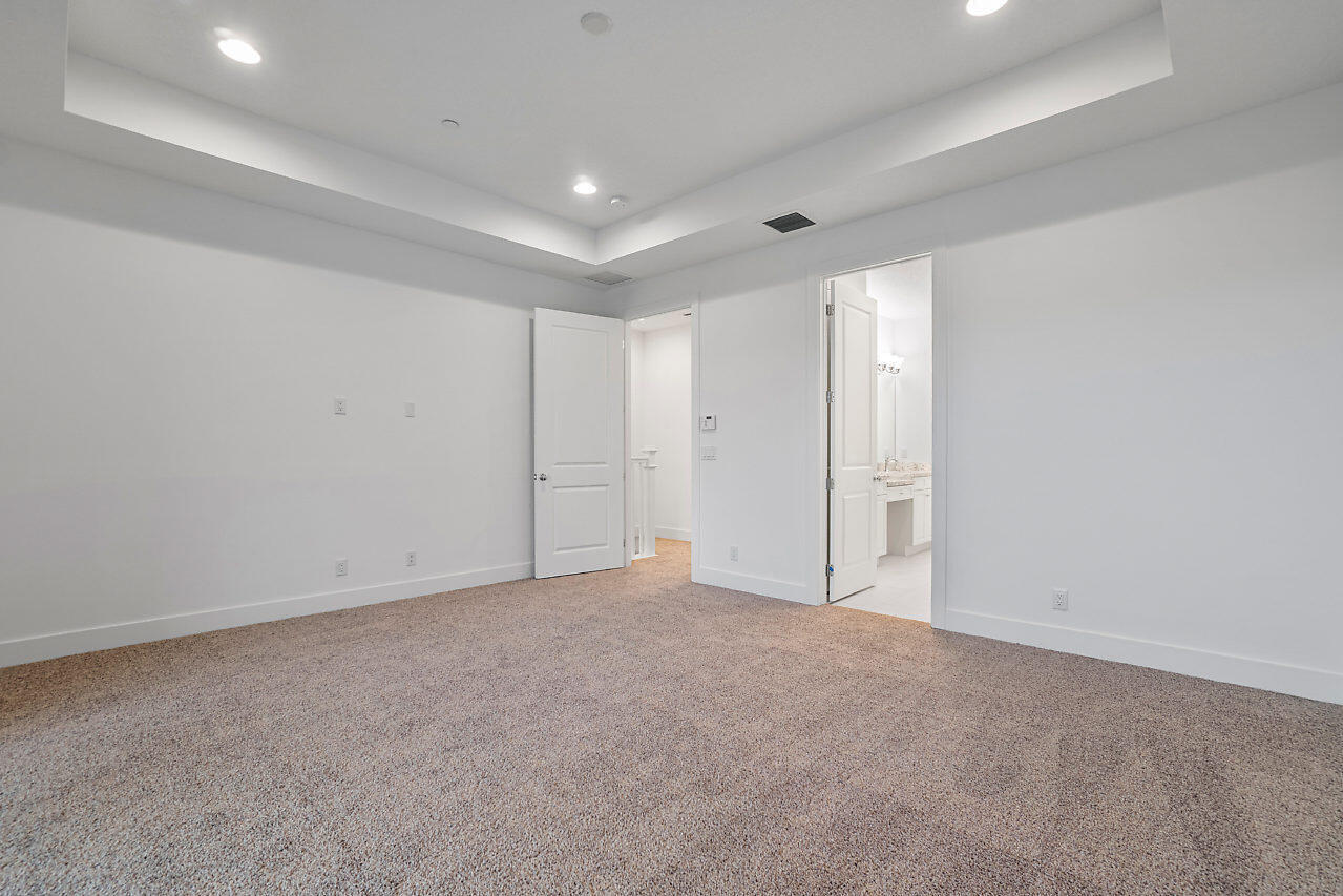 ALTON NEIGHBORHOOD 1 - Residential Lease