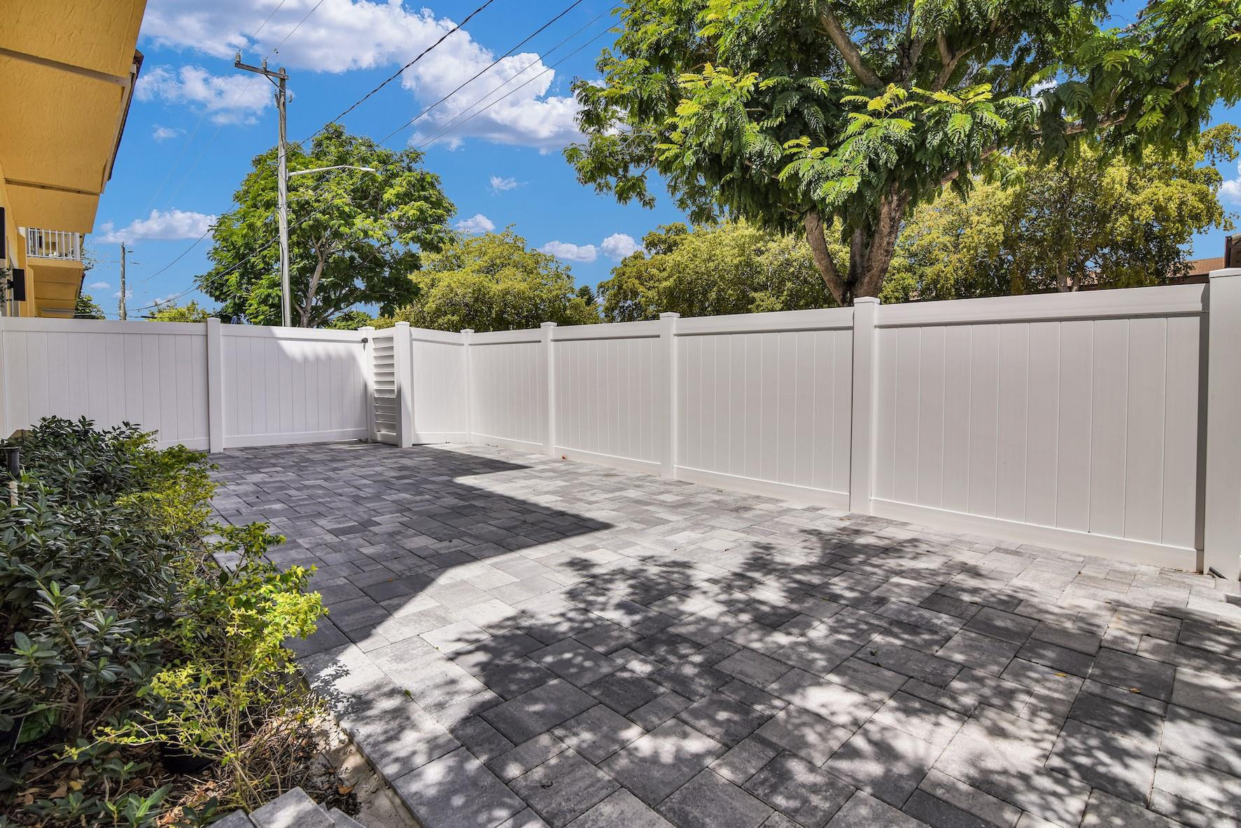 Oakland Park Add 2-40 B - Residential Lease