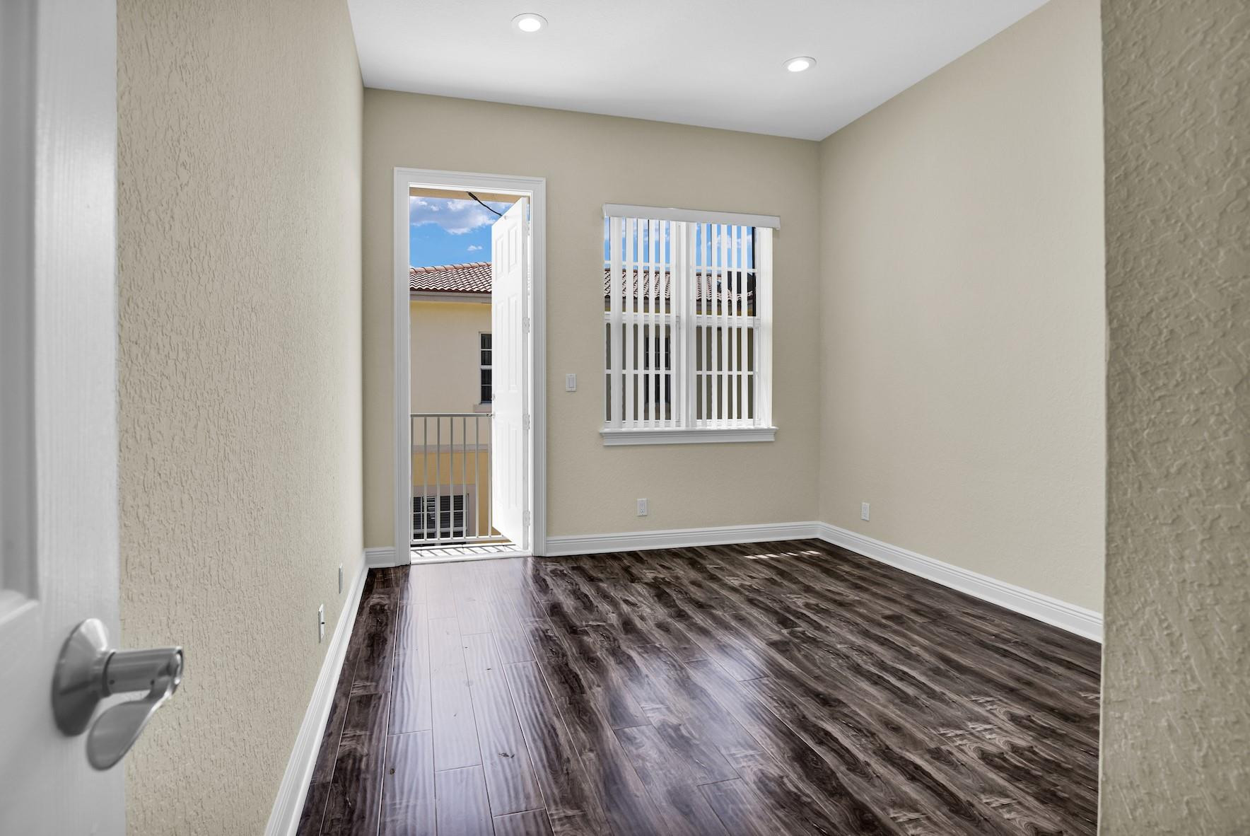 Oakland Park Add 2-40 B - Residential Lease