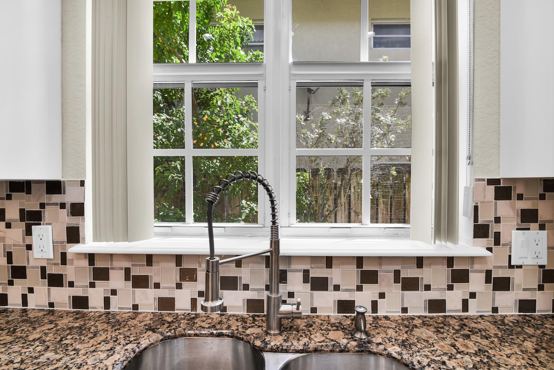 Oakland Park Add 2-40 B - Residential Lease