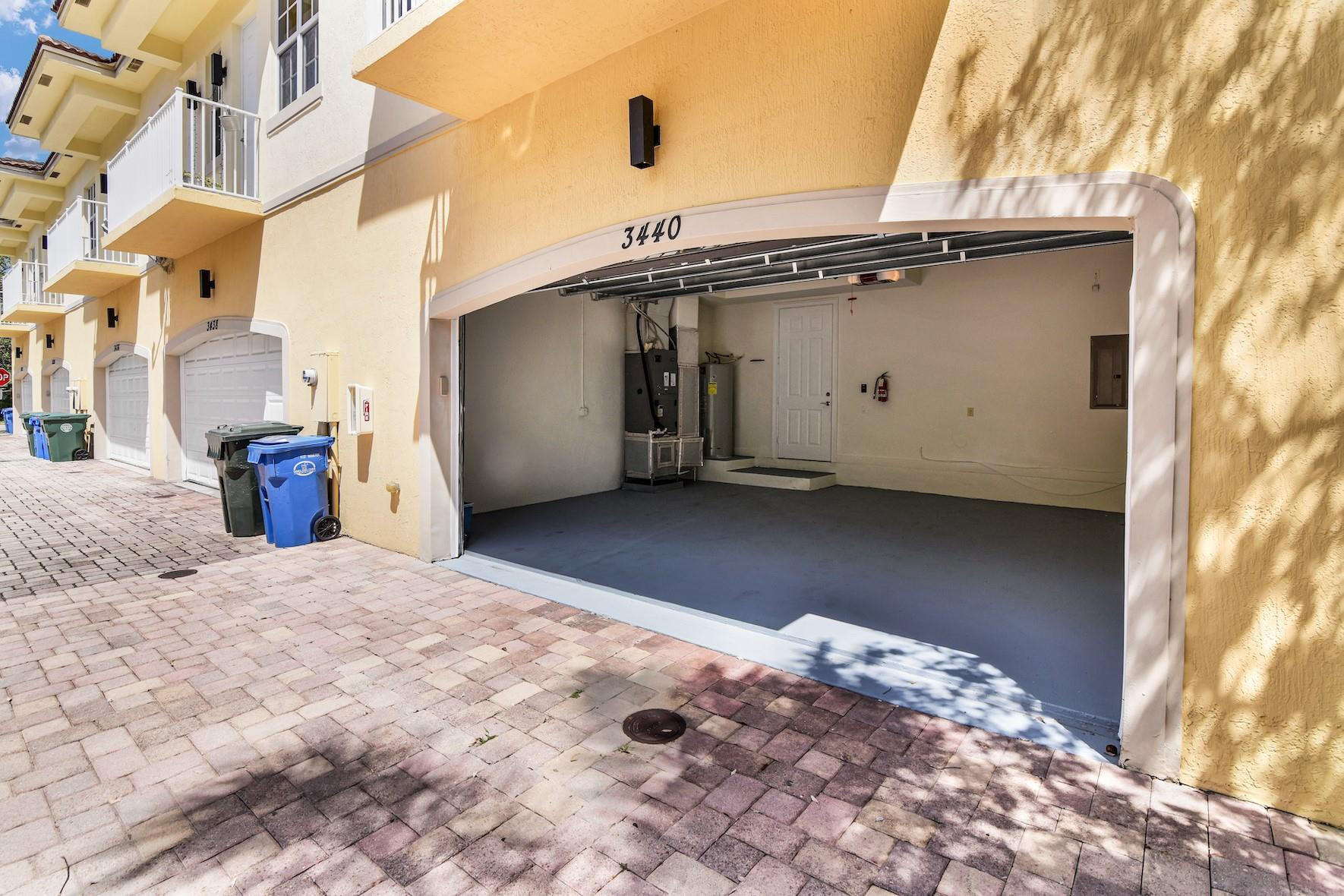 Oakland Park Add 2-40 B - Residential Lease